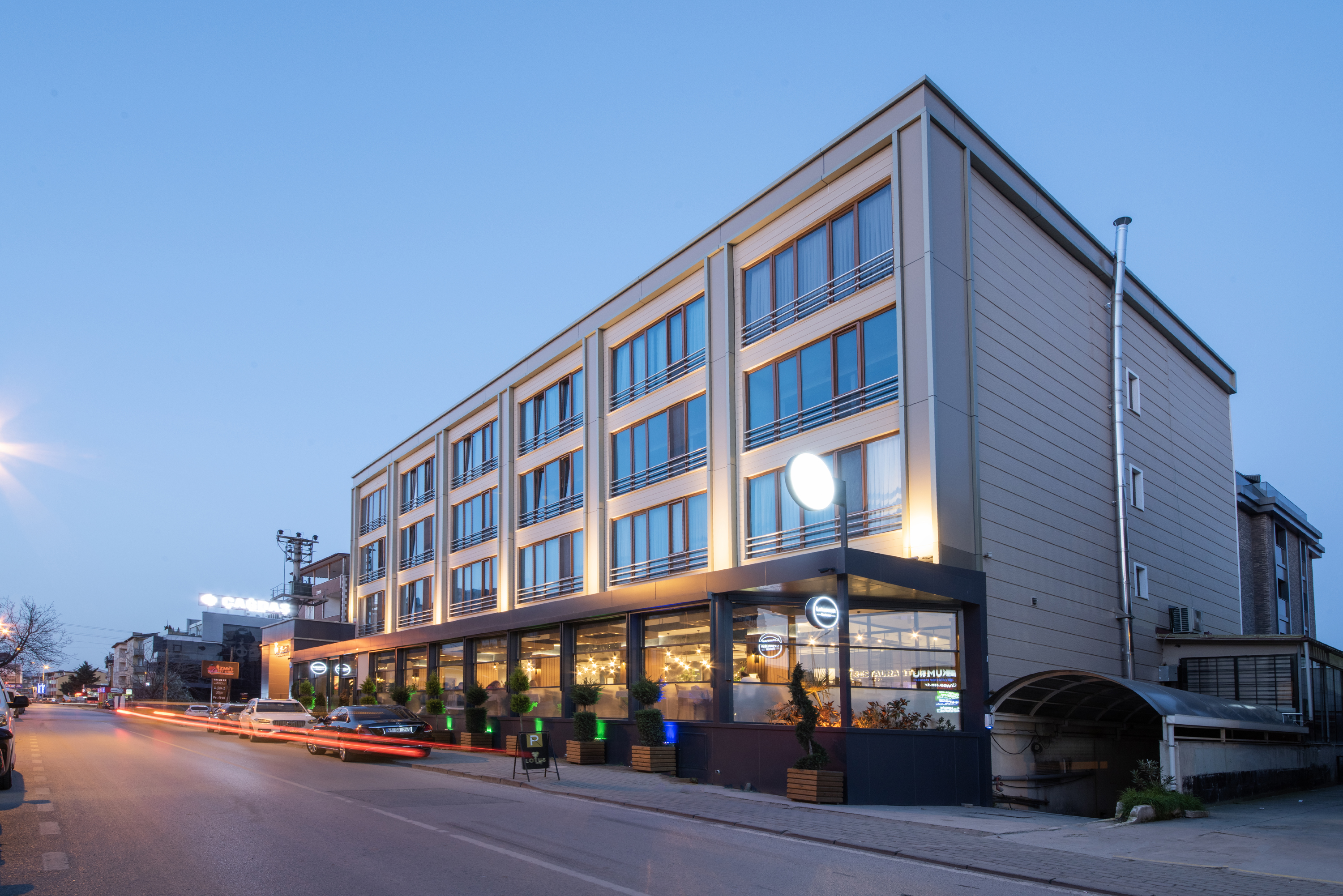 La Flora House Hotel