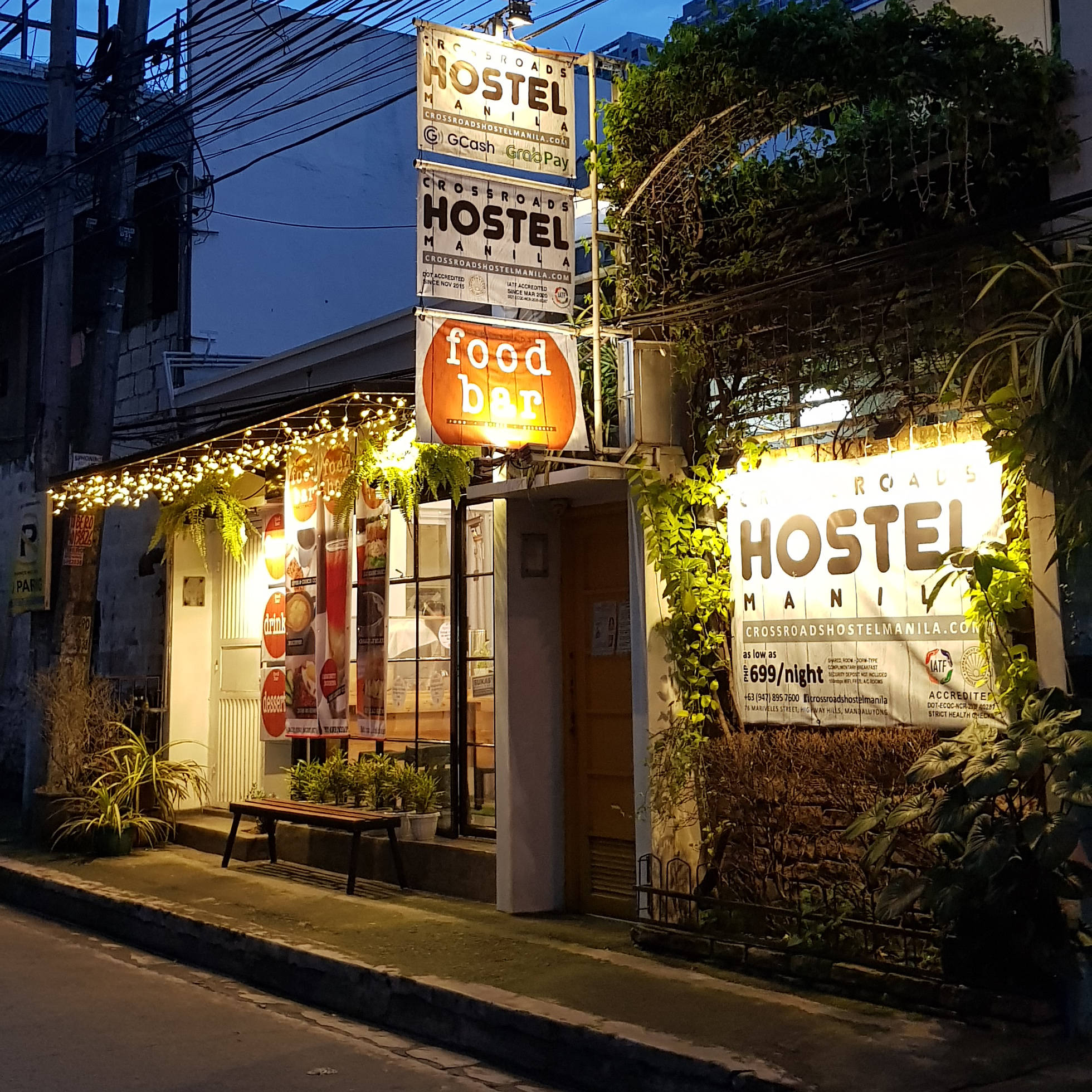 CROSSROADS HOSTEL MANILA