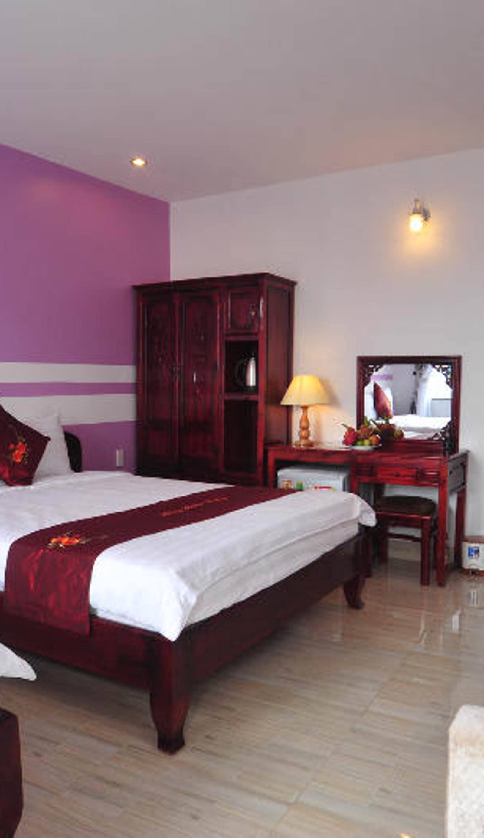 Ruby Hotel