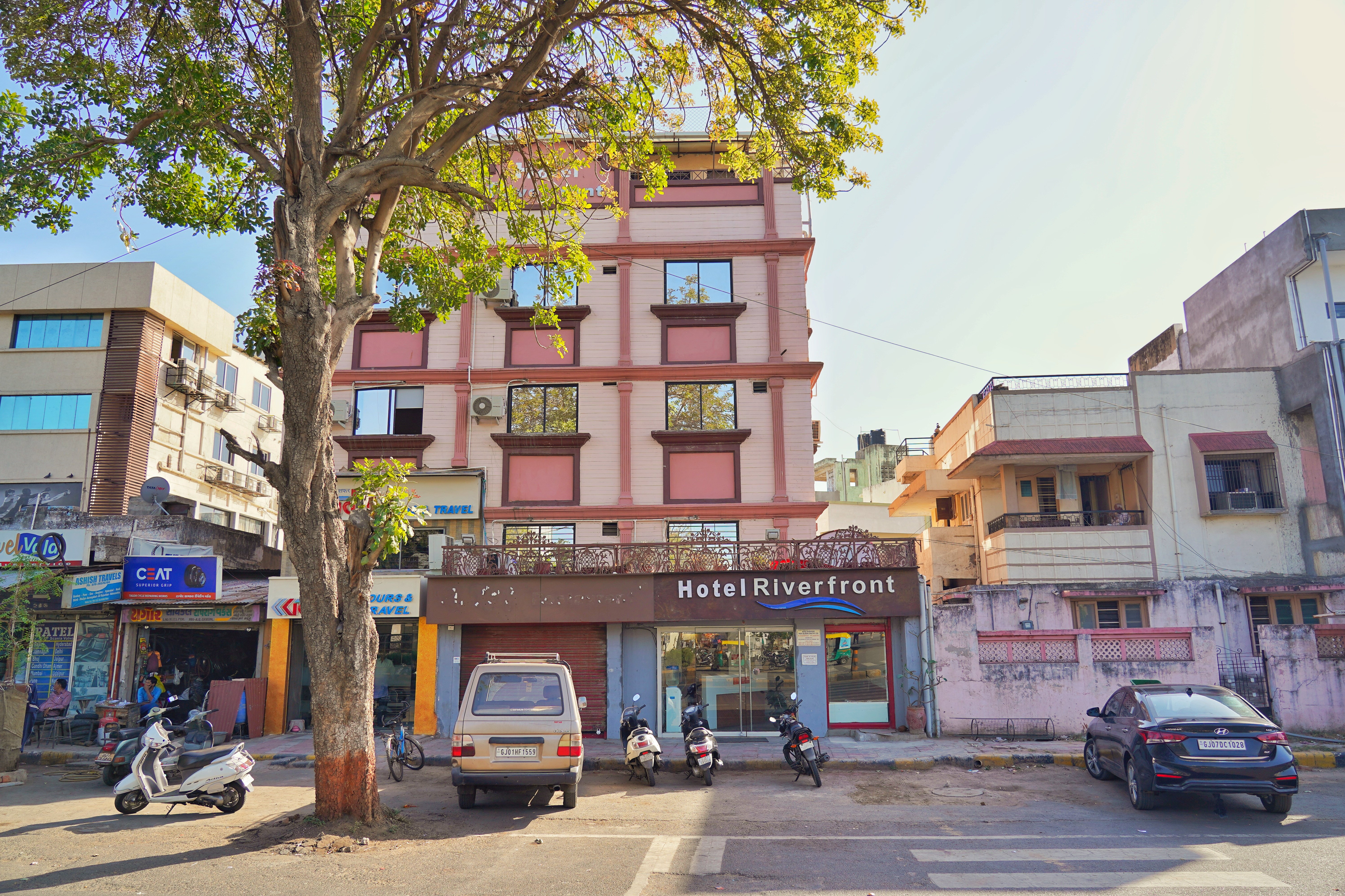 Hotel Riverfront