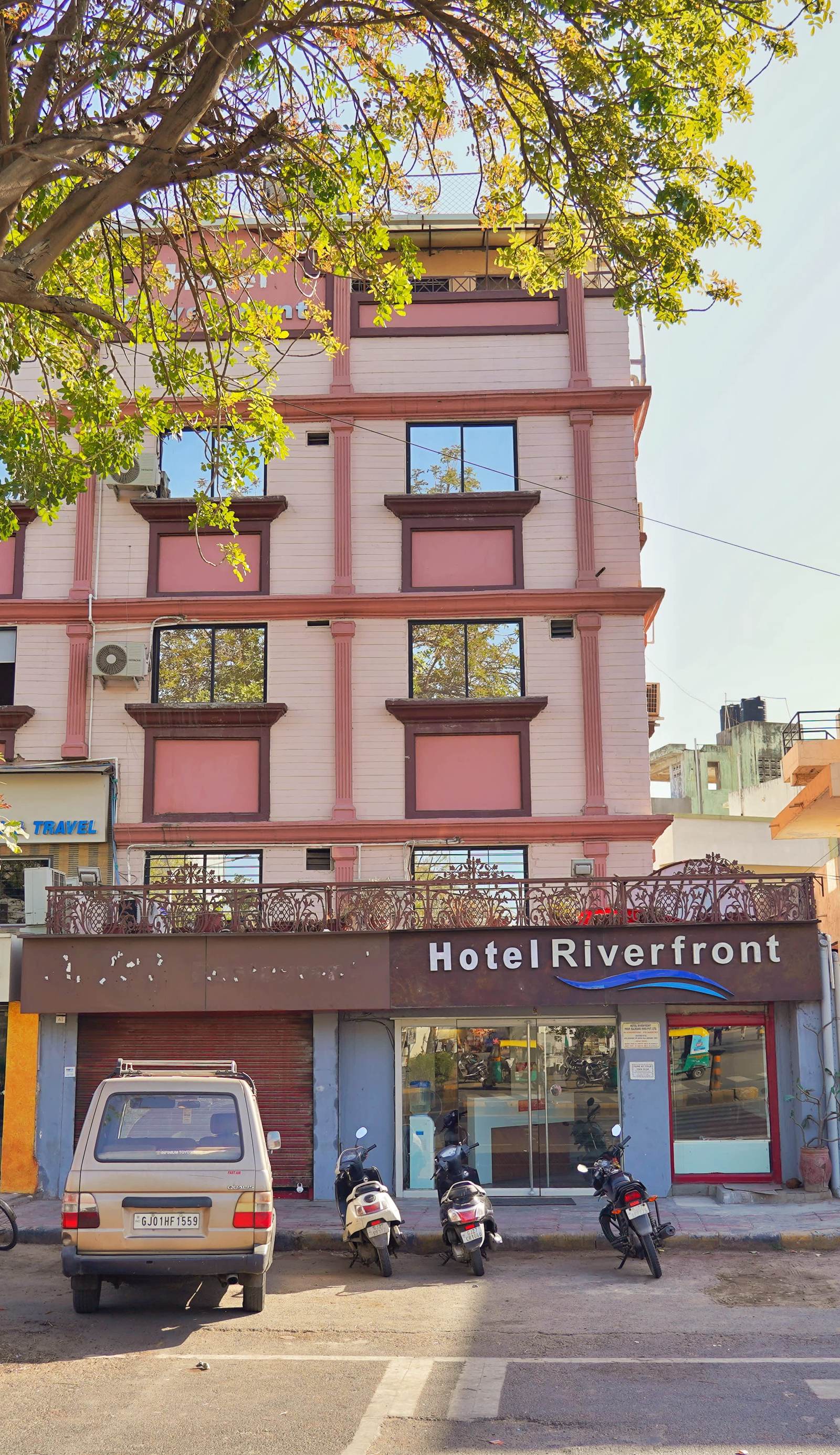 Hotel Riverfront