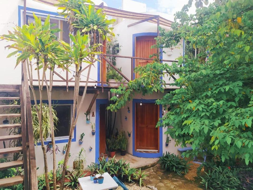 Hostal Jardin Mahahual