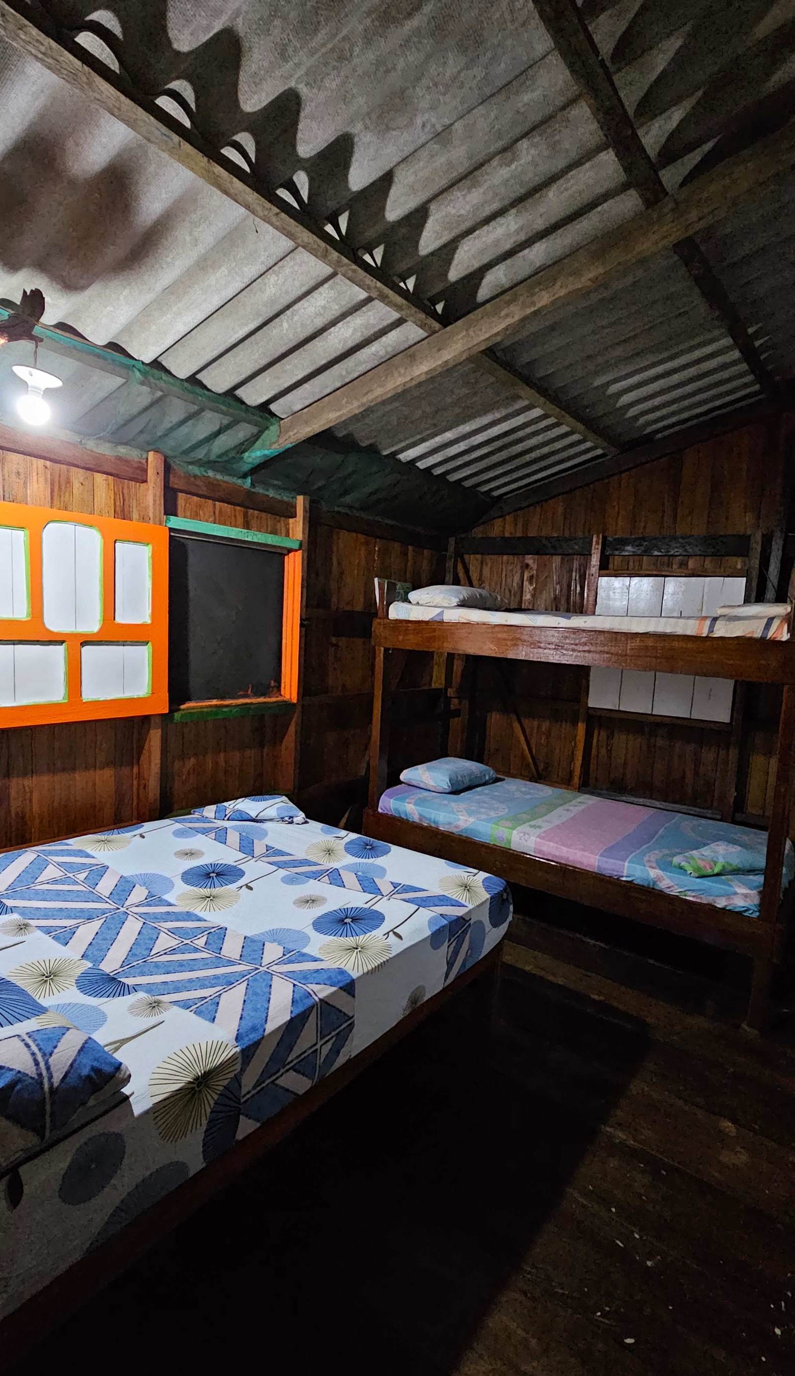 Hostel Herping Bahía Solano Tour