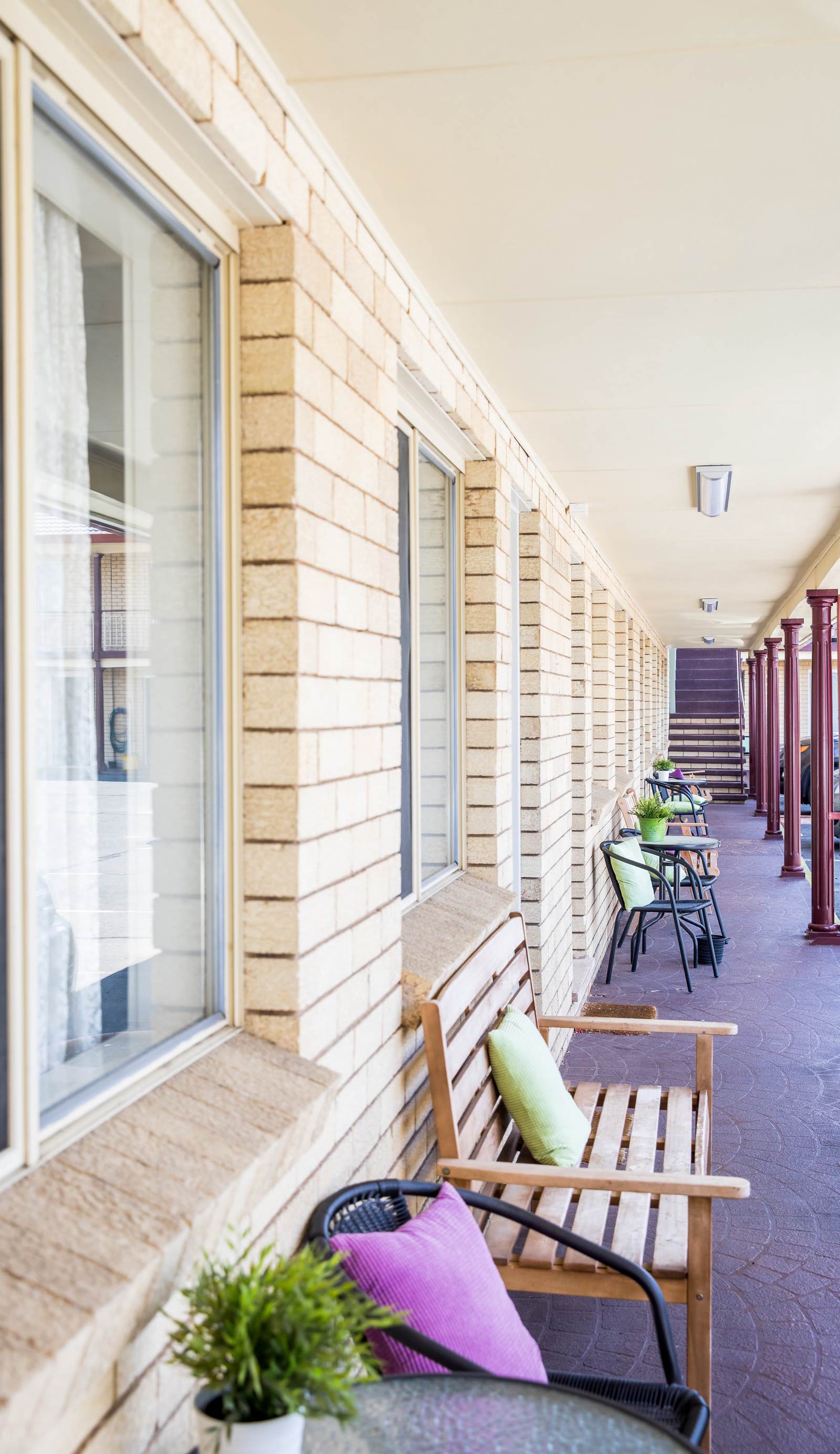 Lilac City Motor Inn & Steakhouse