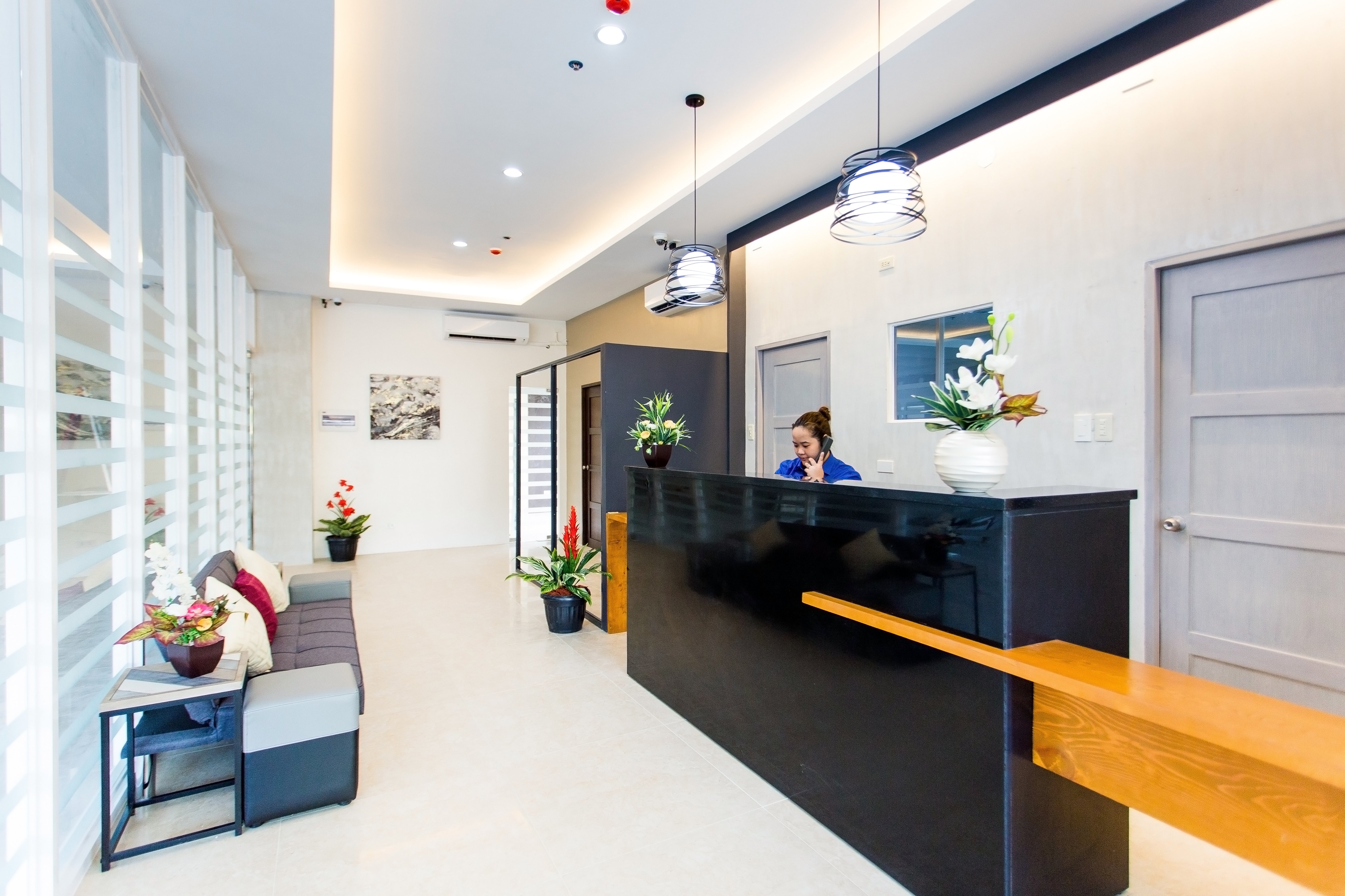 18 Suites