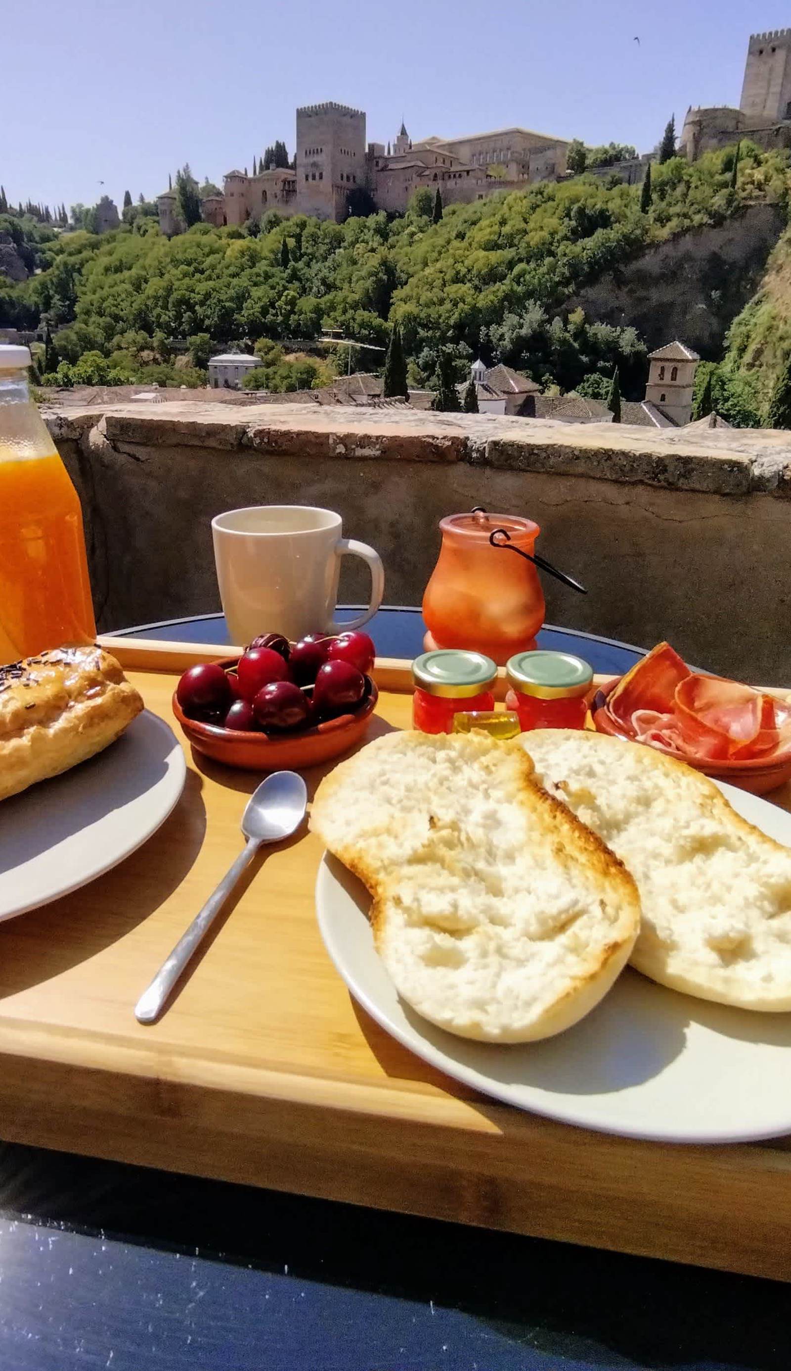 Apartamentos Alhambra