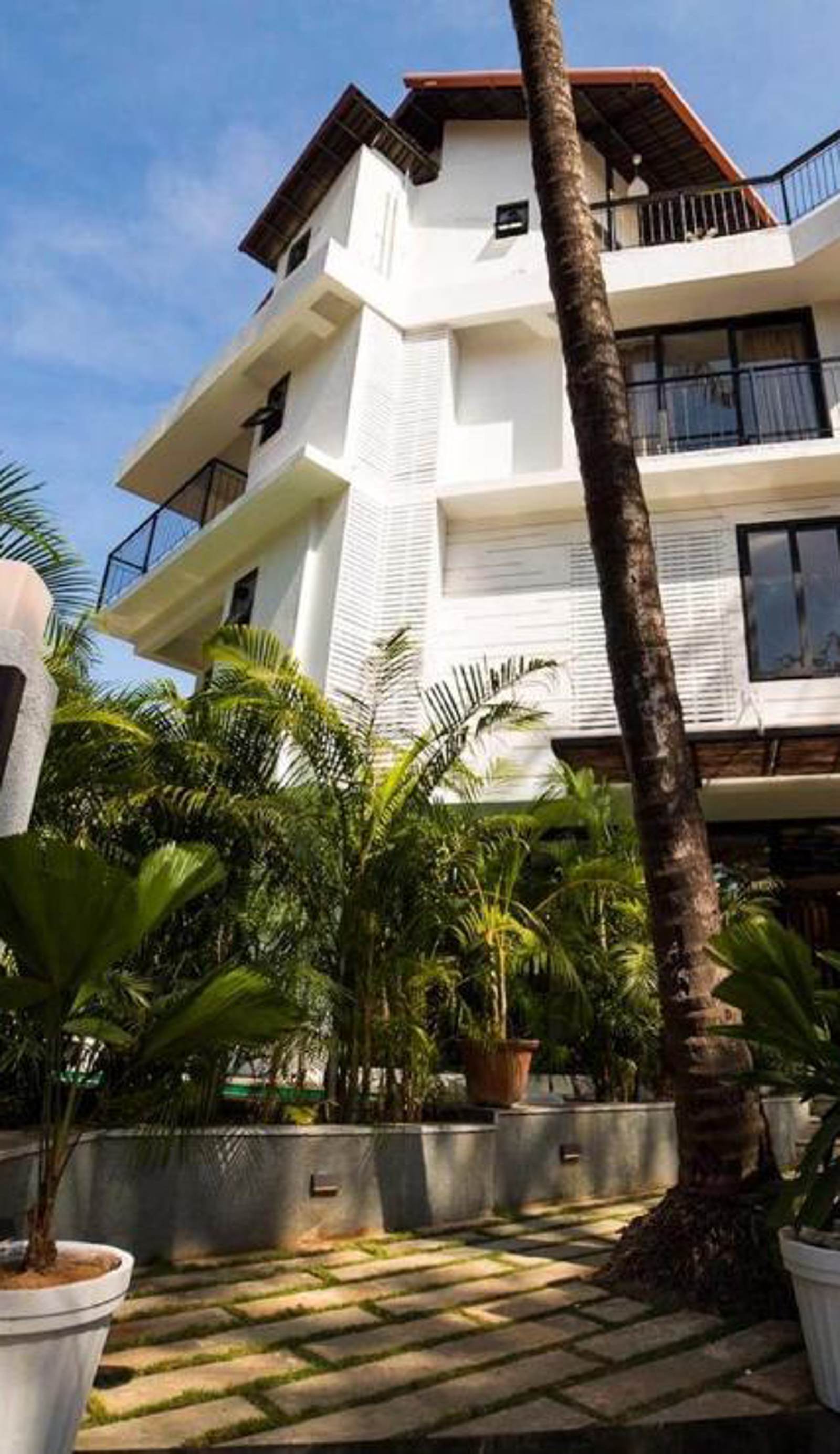 Half Hotel
