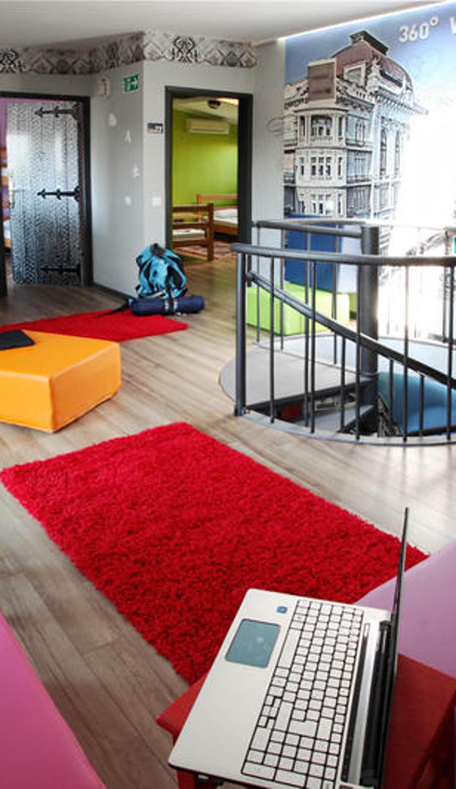 Hostel 360°