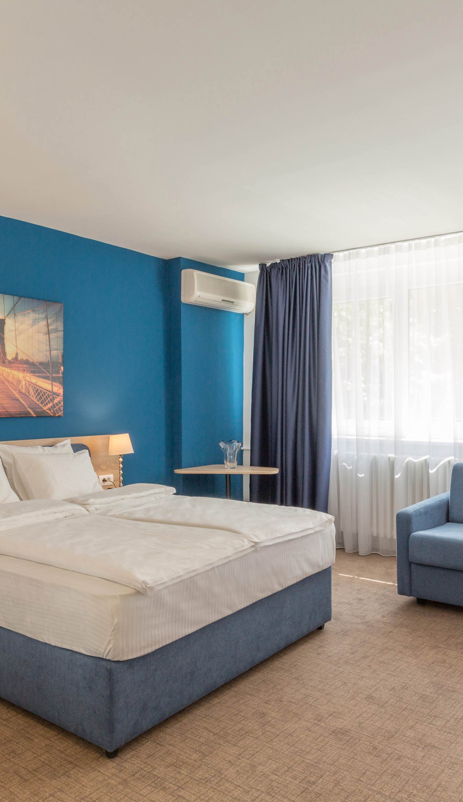 Premium Crown Suites