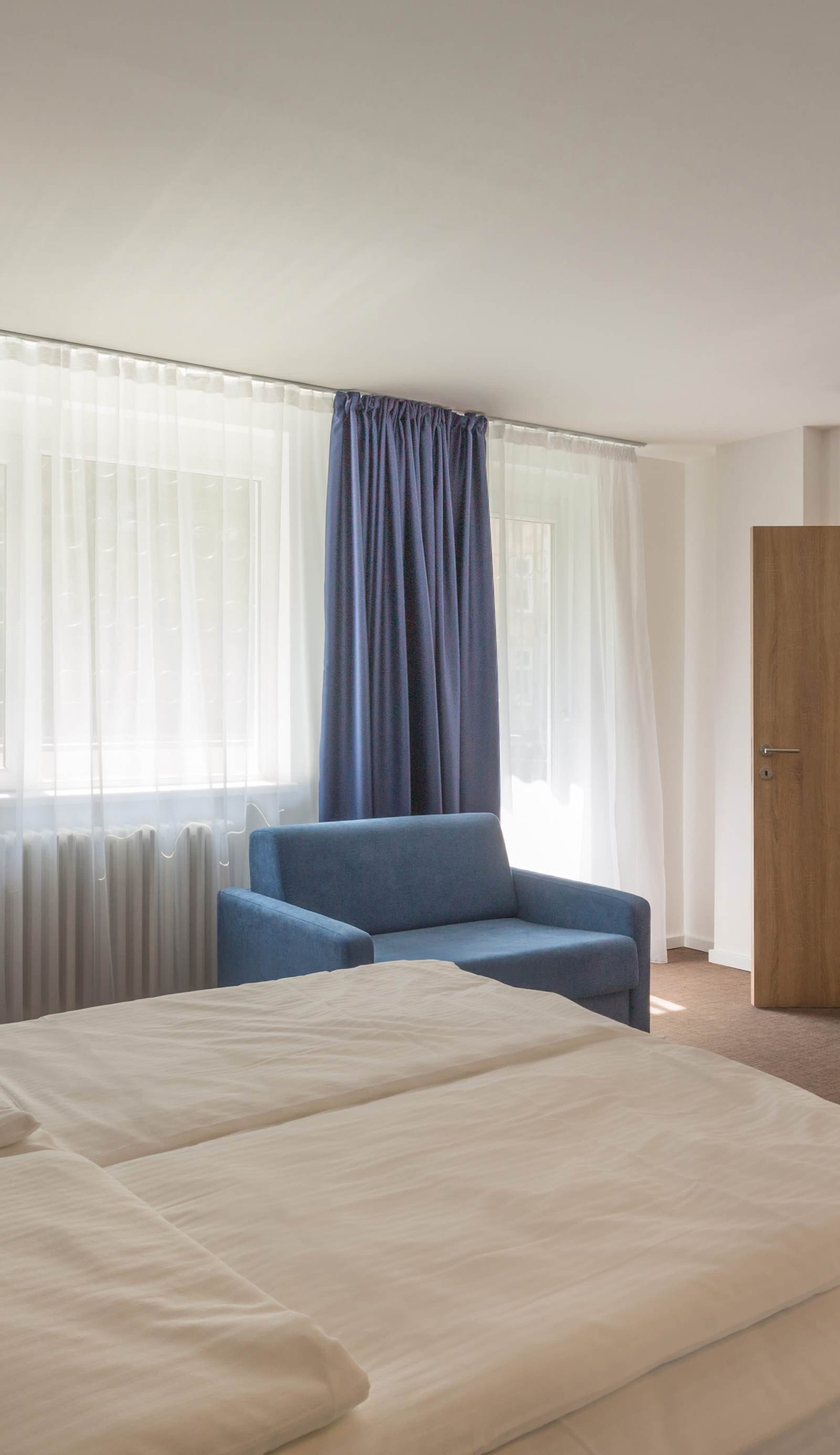 Premium Crown Suites