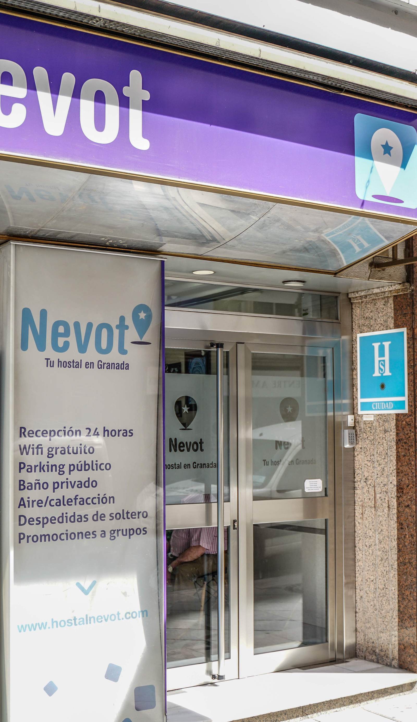 Hostal Nevot