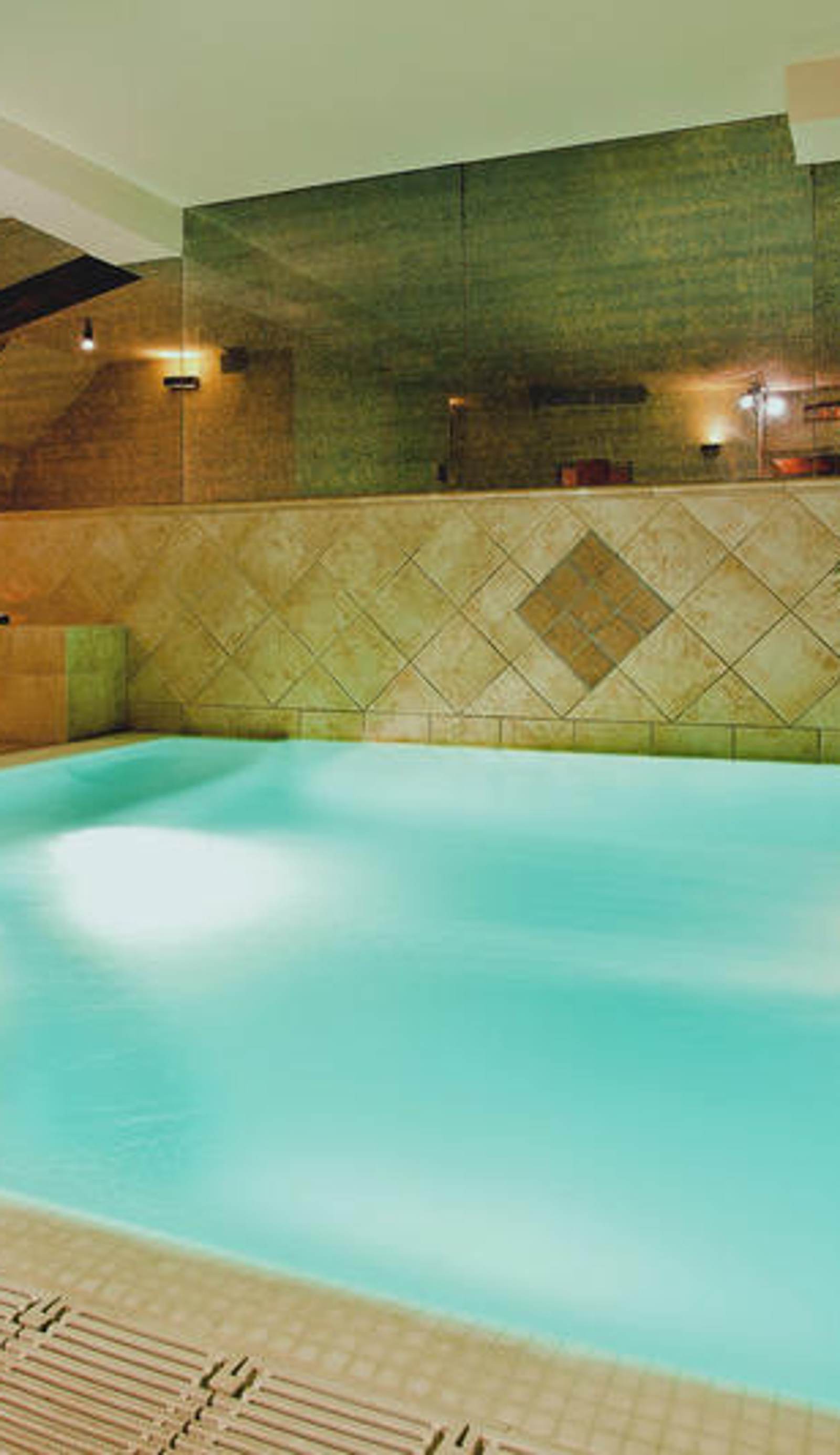 Laurel Suites & SPA