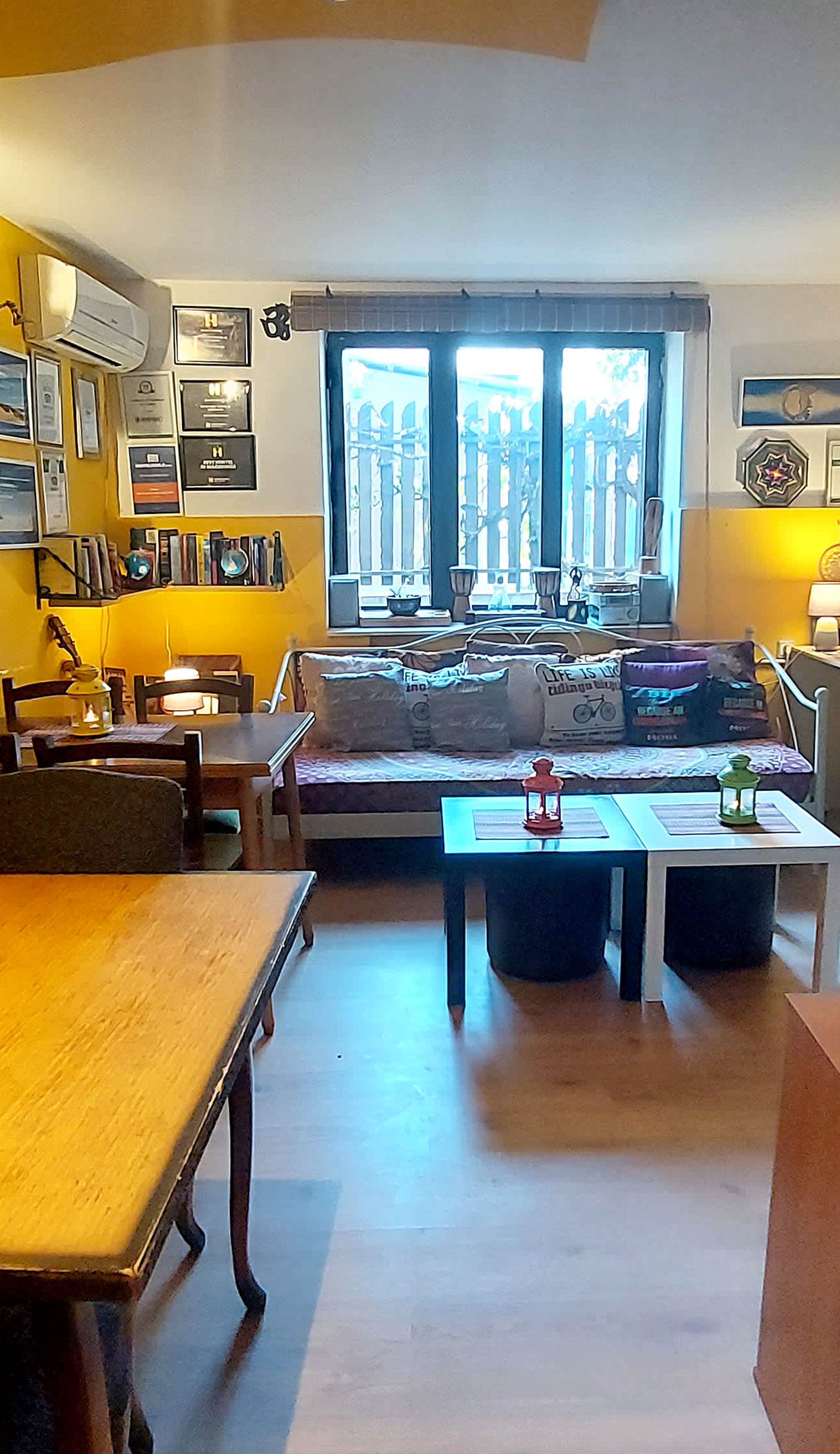 Shanti-Hostel
