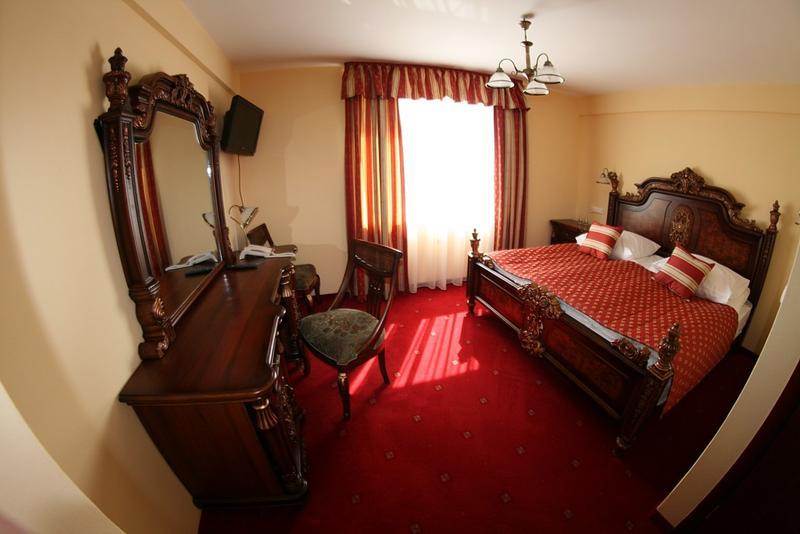 Hotel Daisy Superior