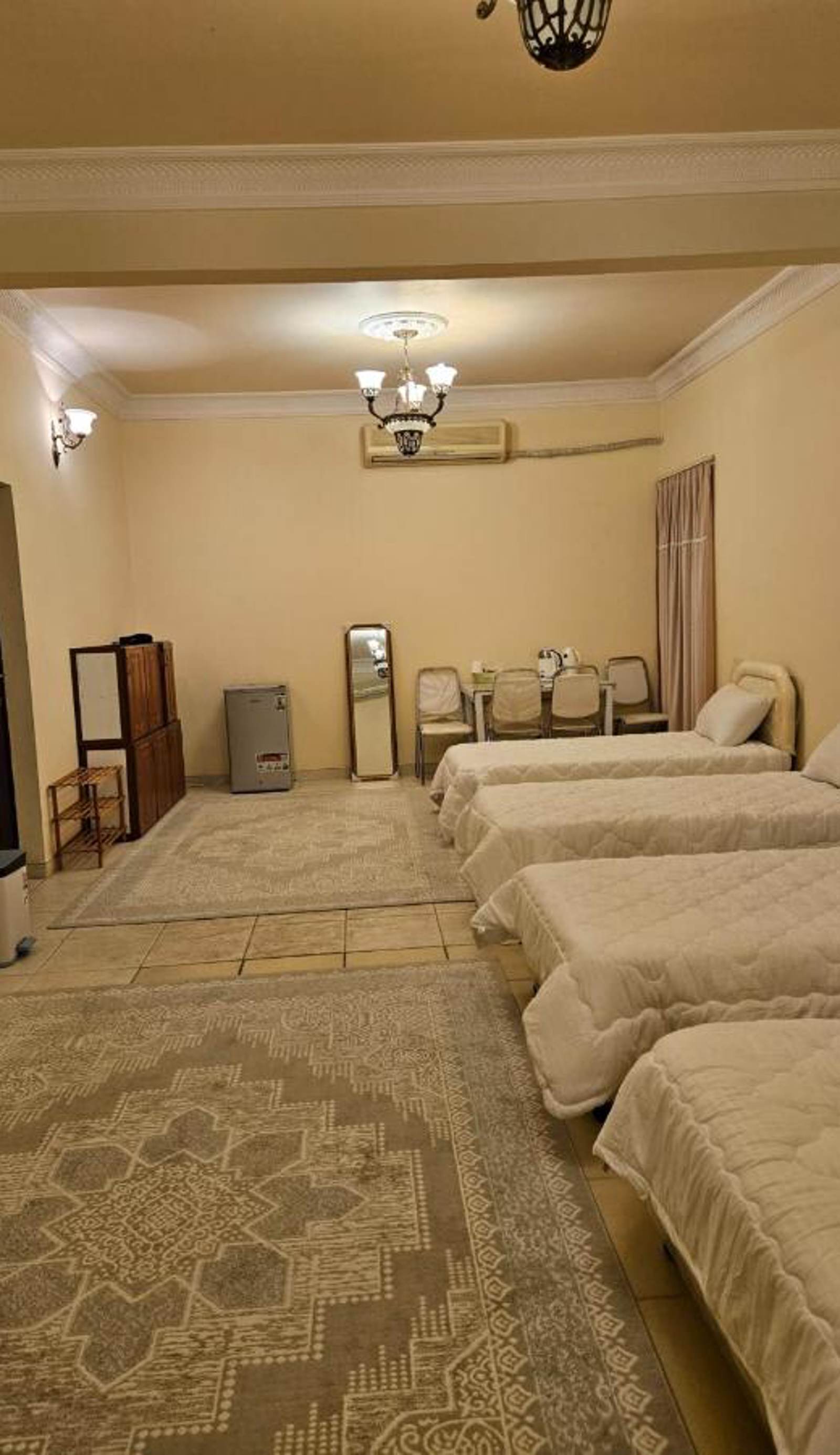 Hostel Erfan