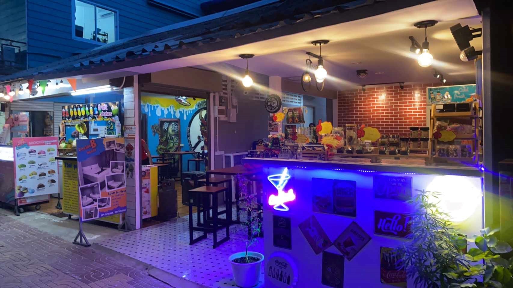 Double B House
