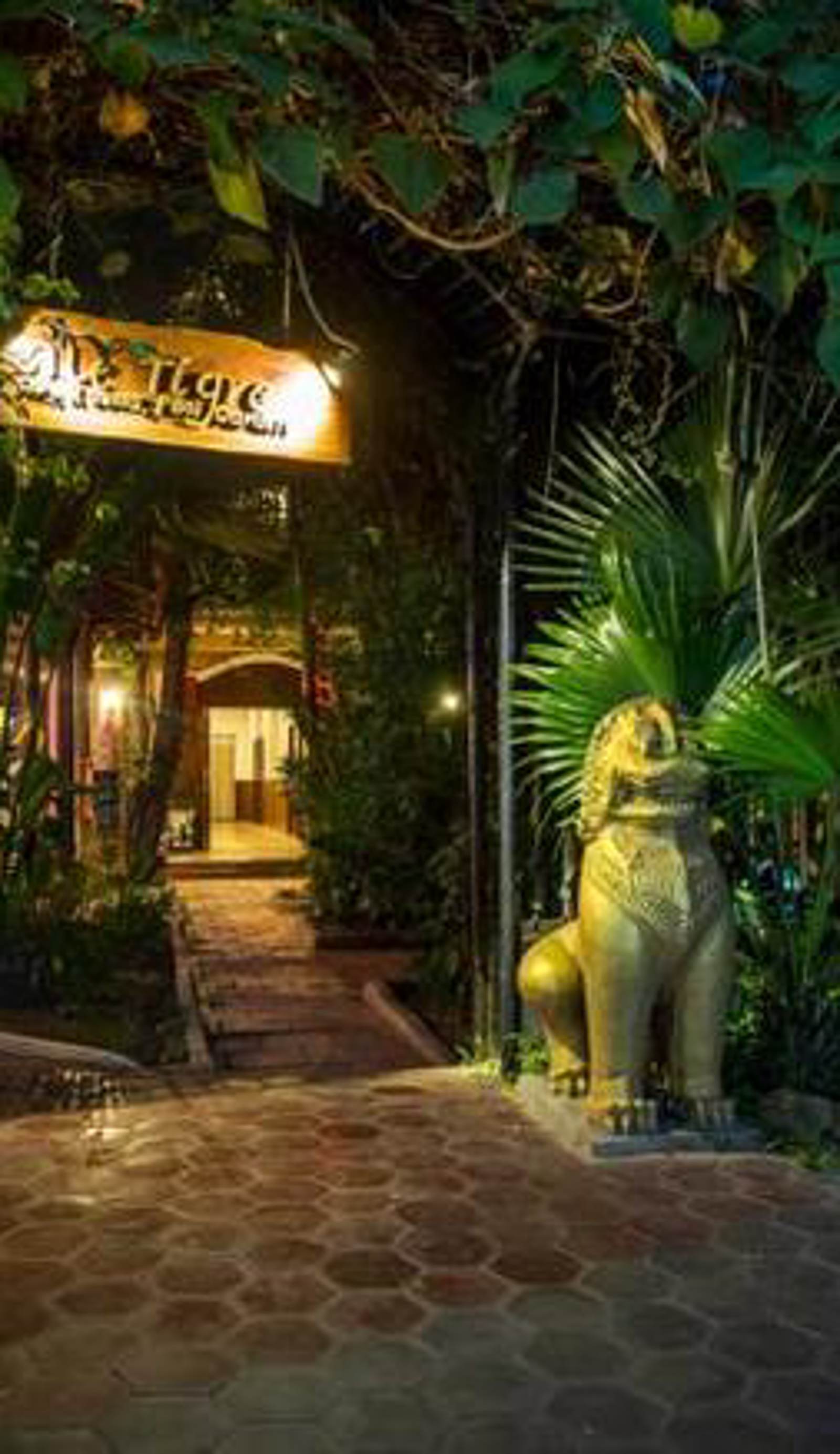 Le Tigre Hotel