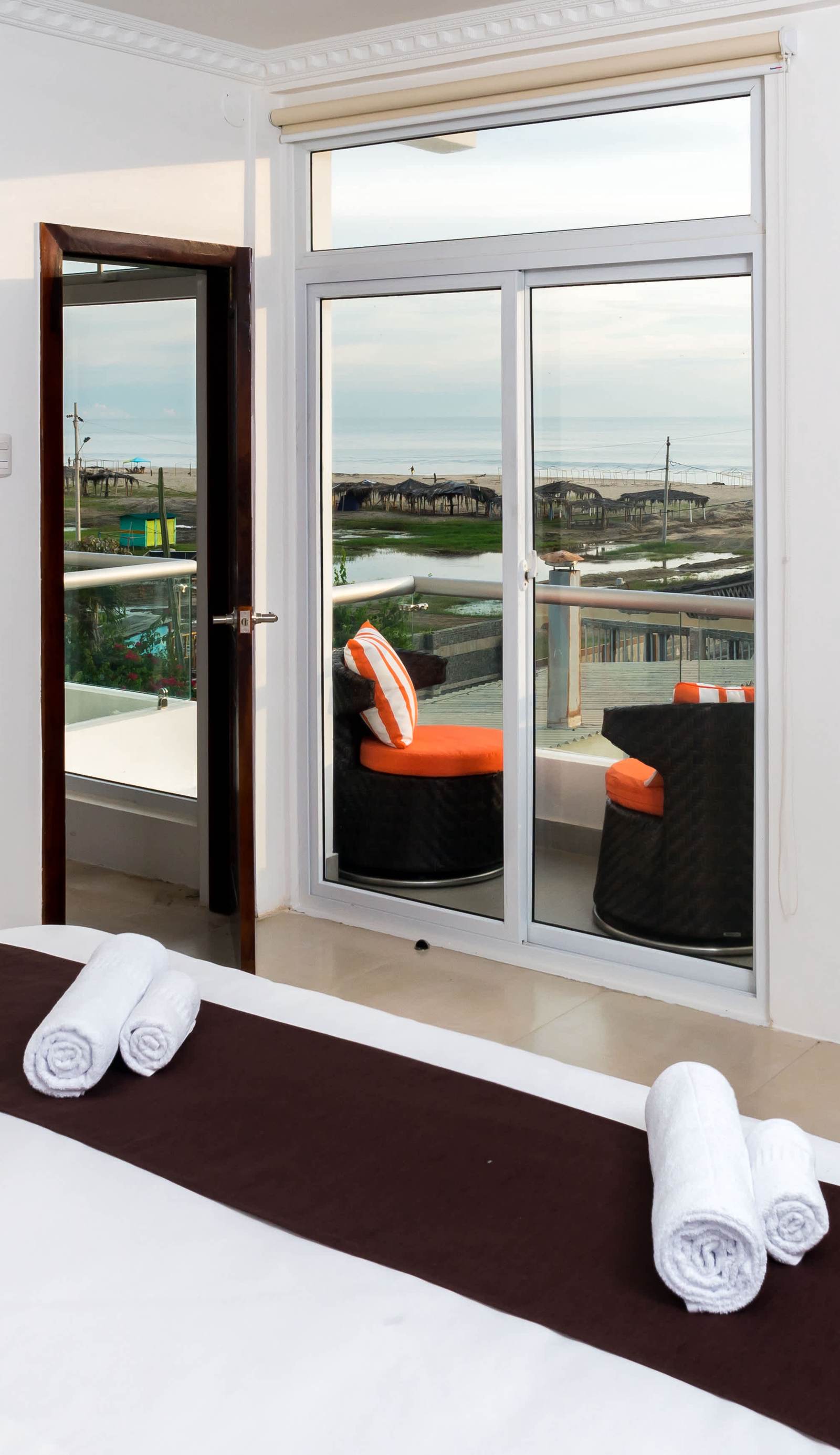 Hotel La Ria Playas