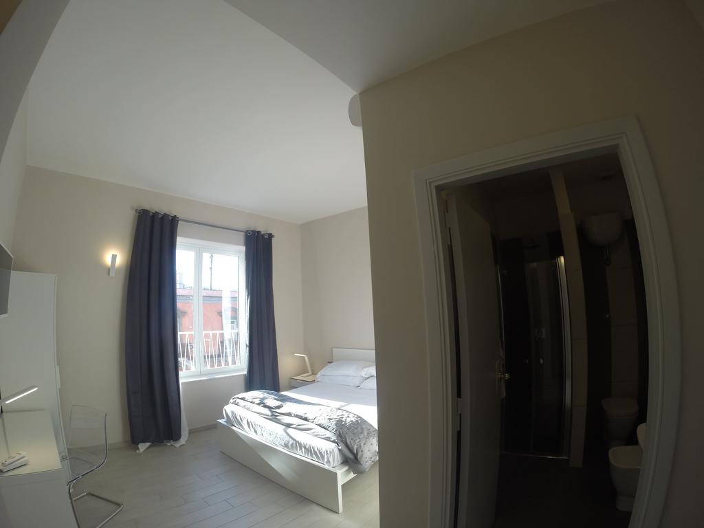 Up Hotel