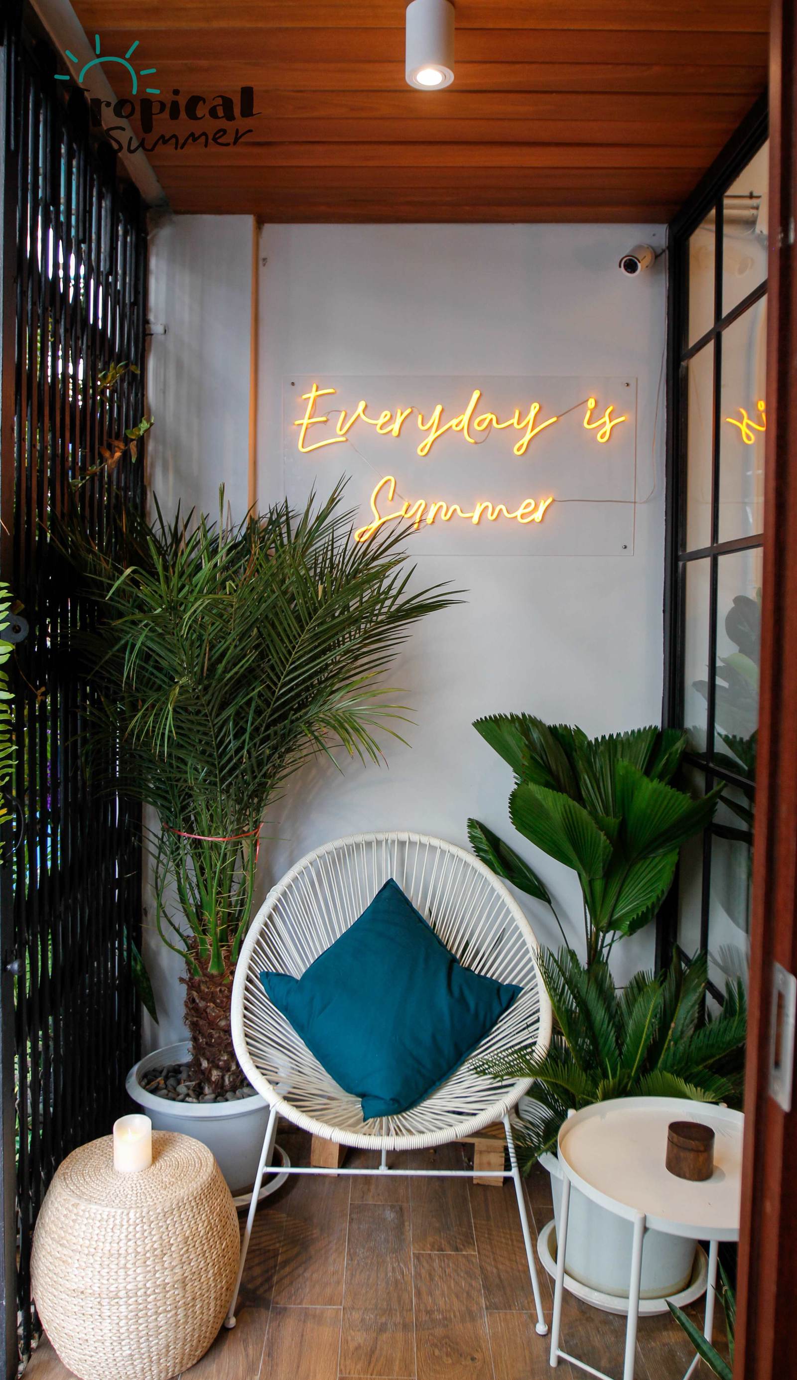 Tropical Summer Hostel