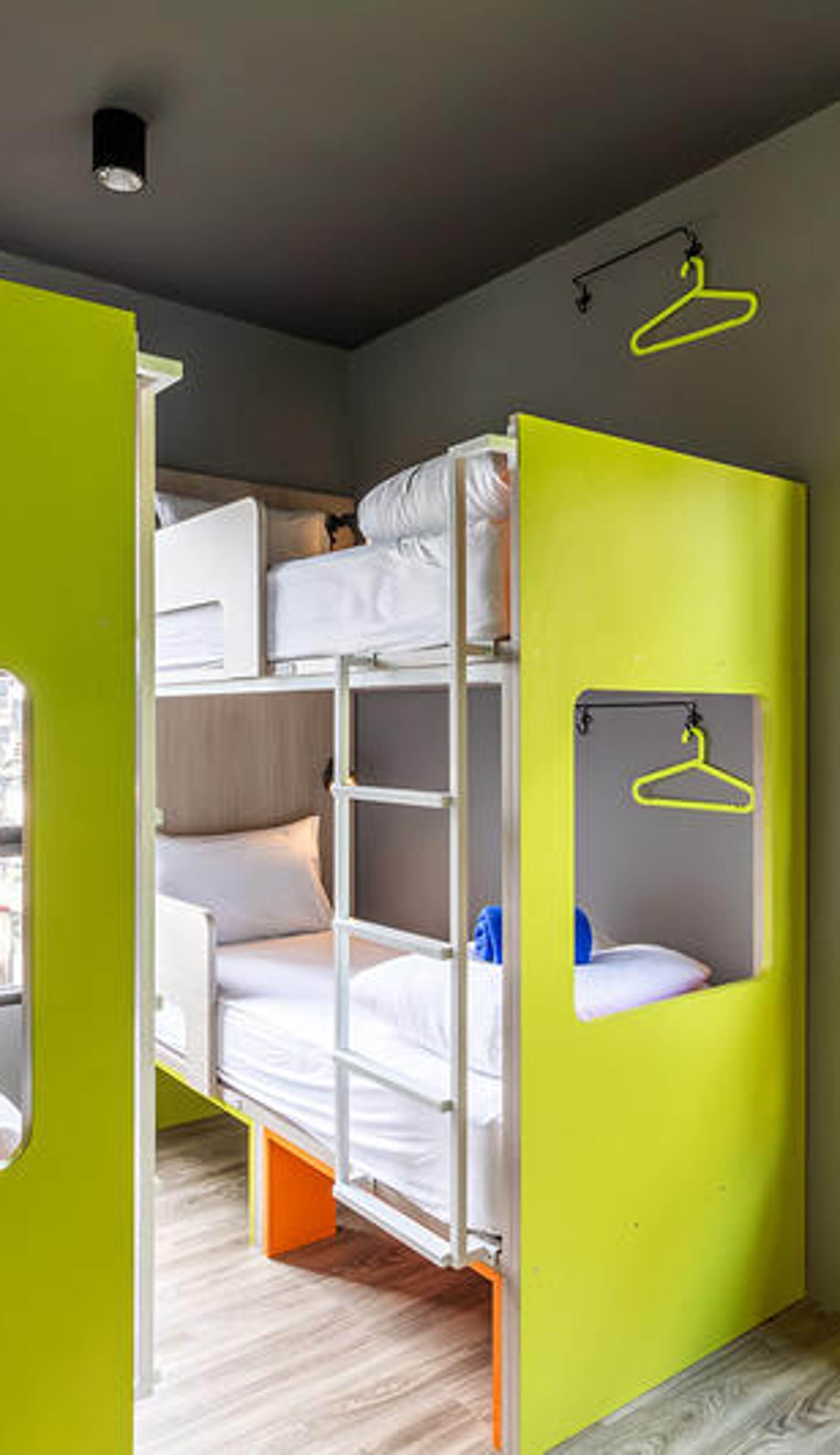 iSanook Hostel