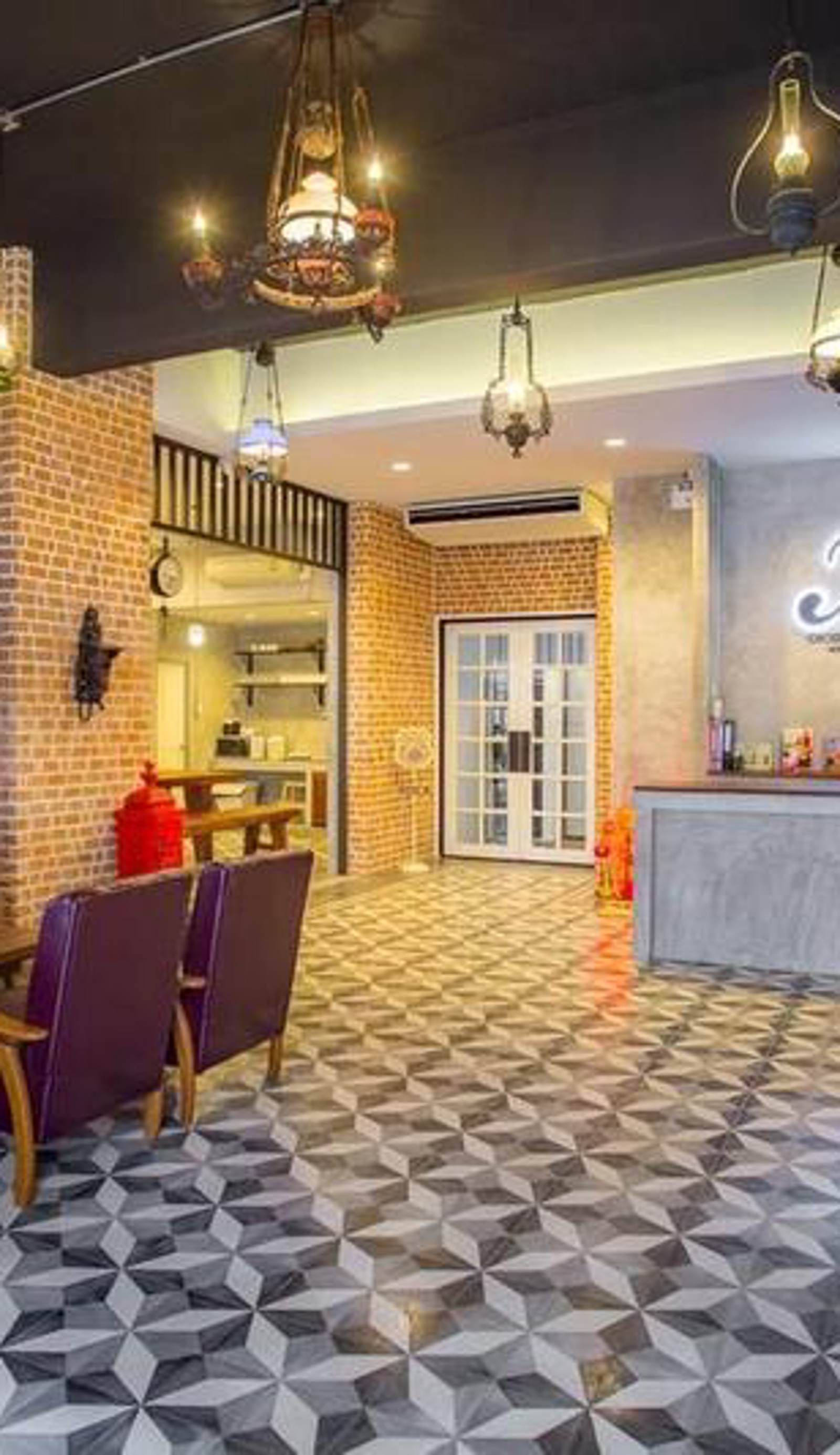 X9Hostel
