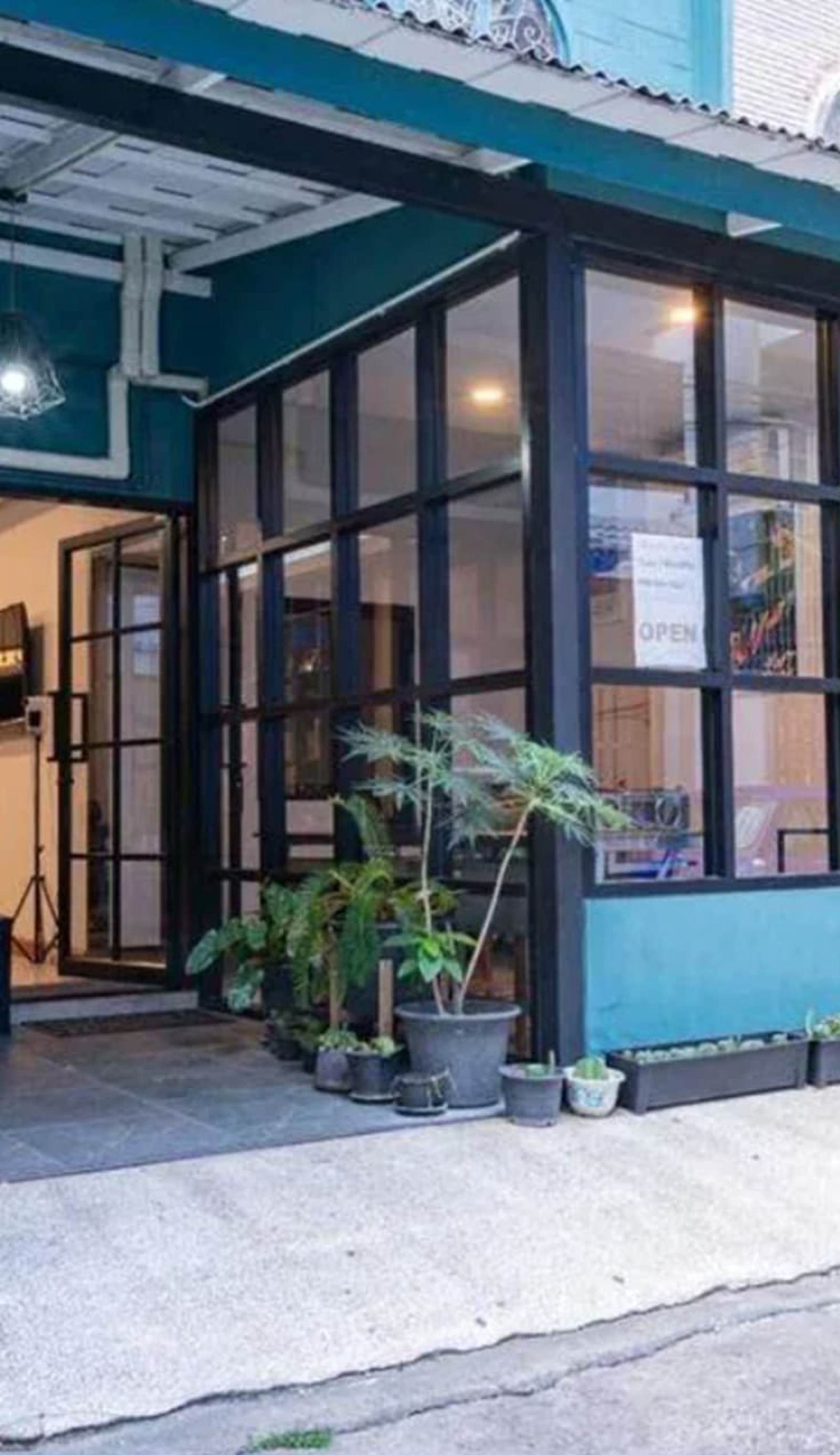 Asok Montri Hostel