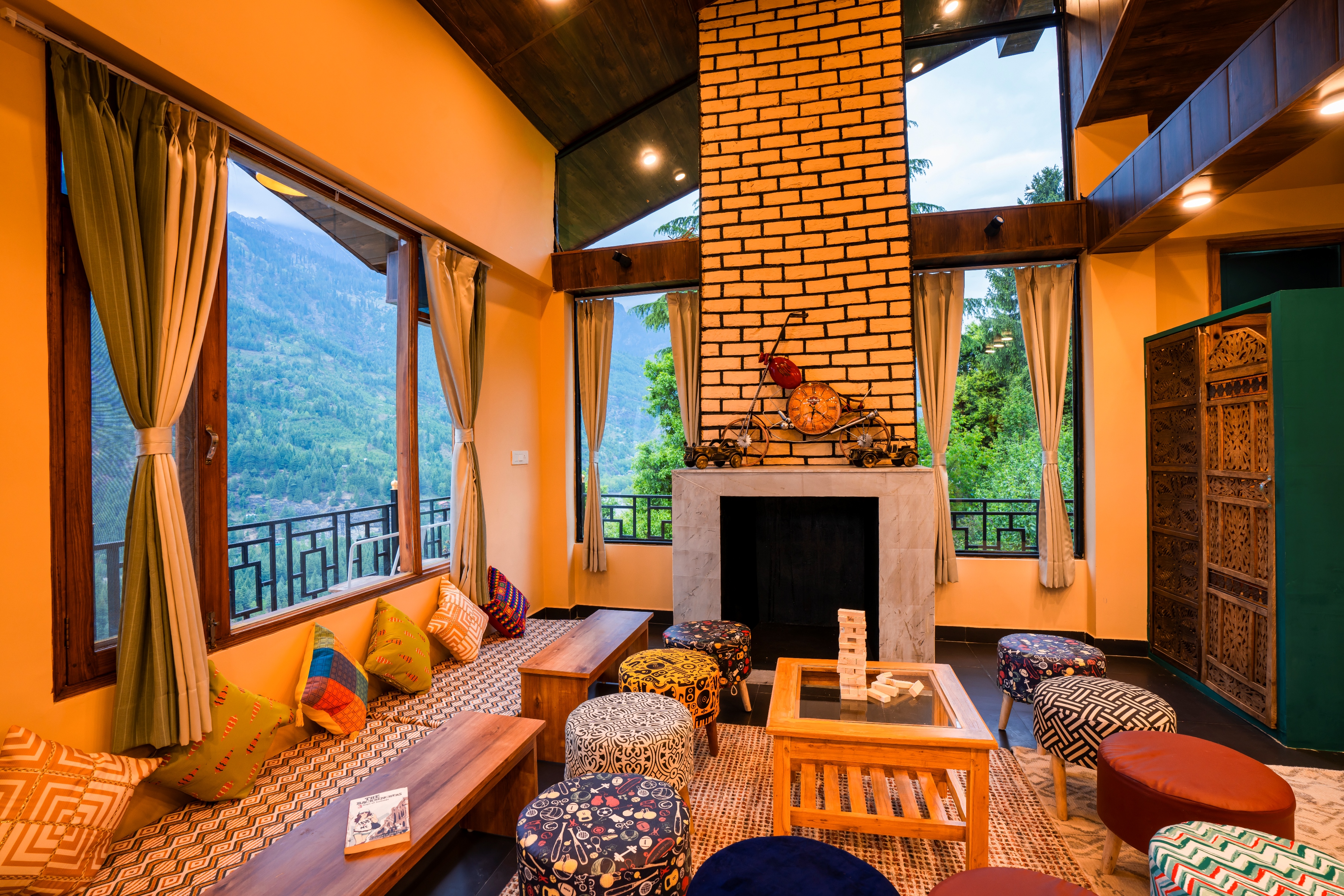 Zostel Manali (Vashisht)