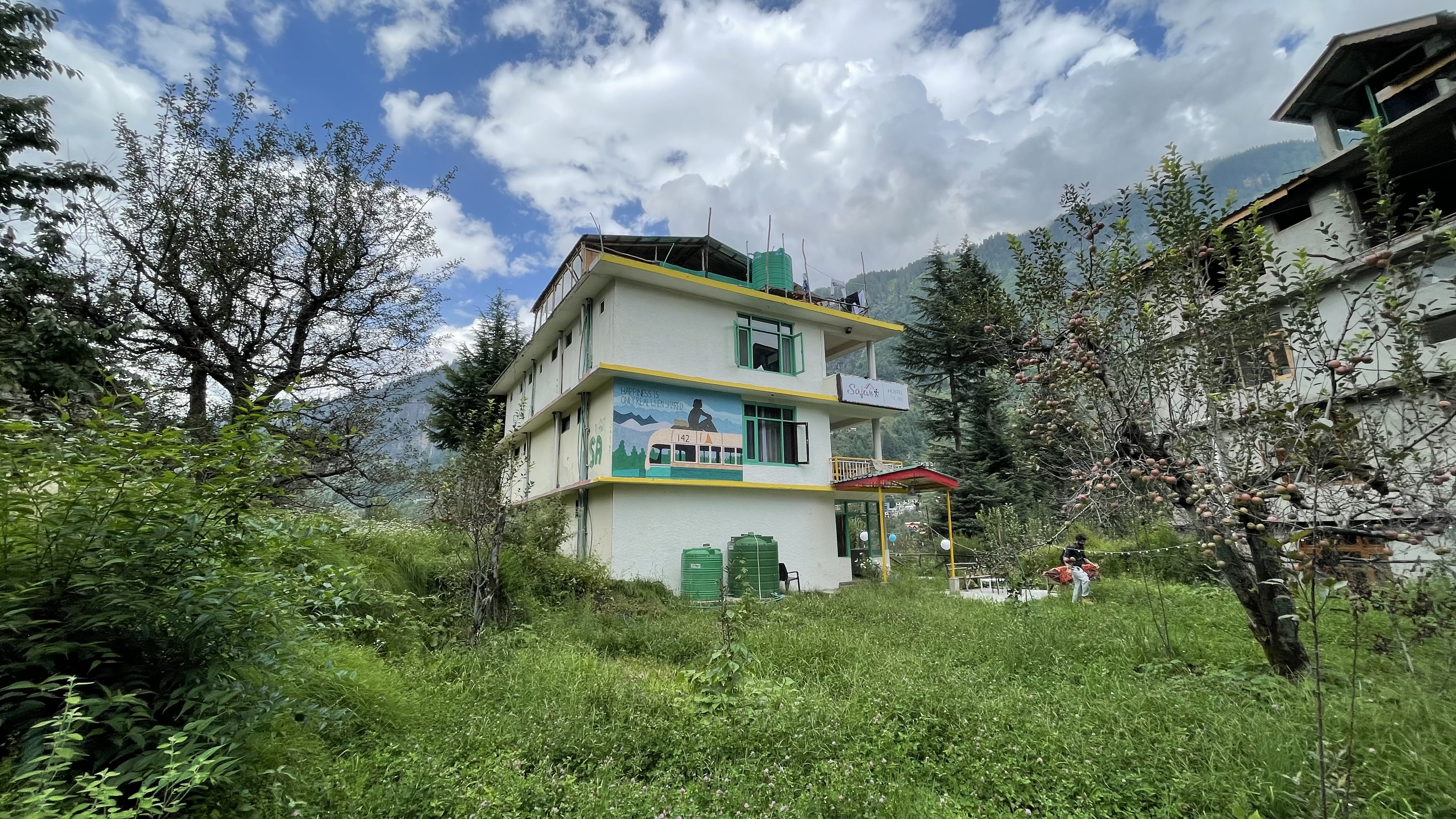 Safar Hostel Manali