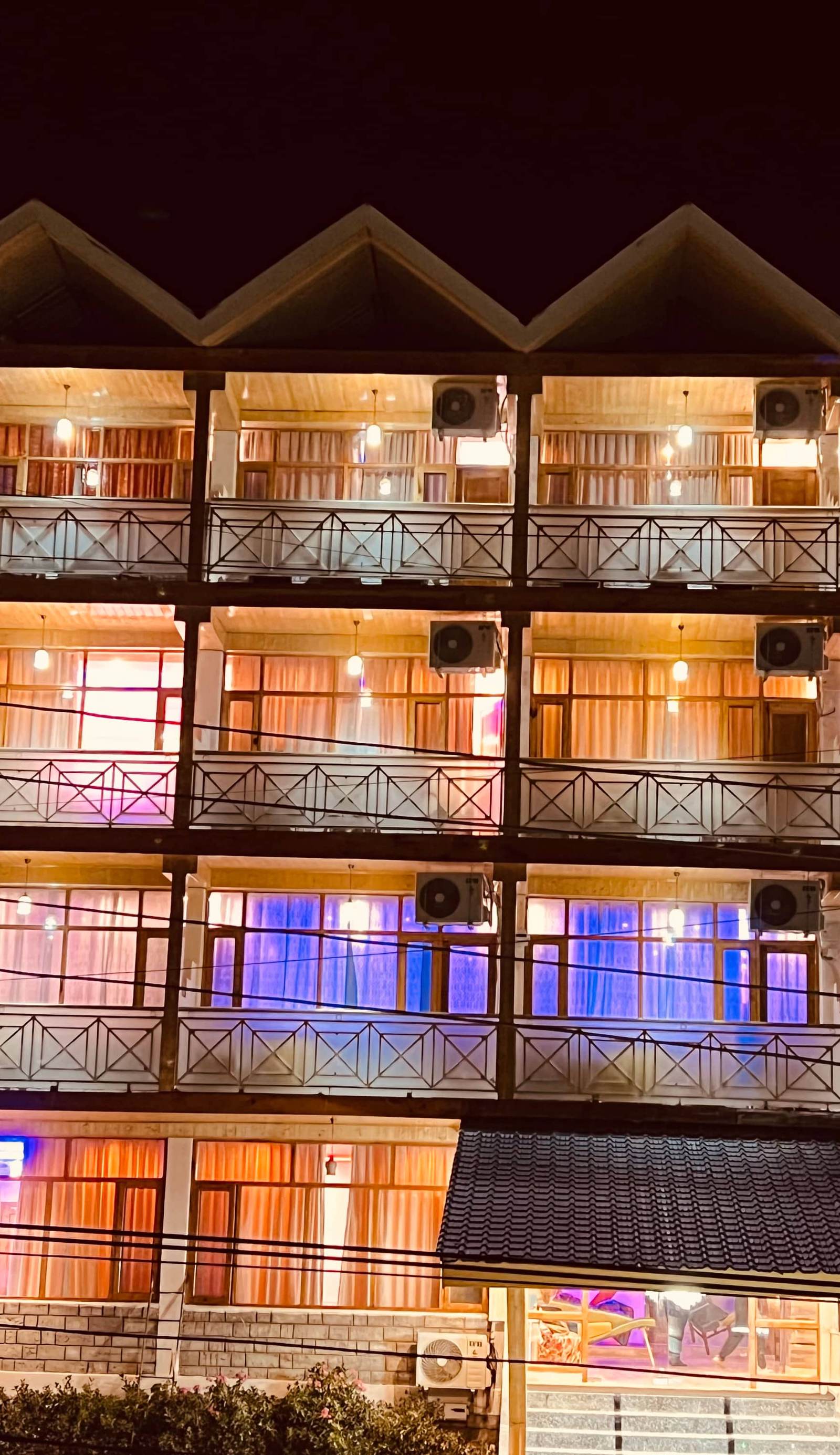 Hill River Resort By West Western