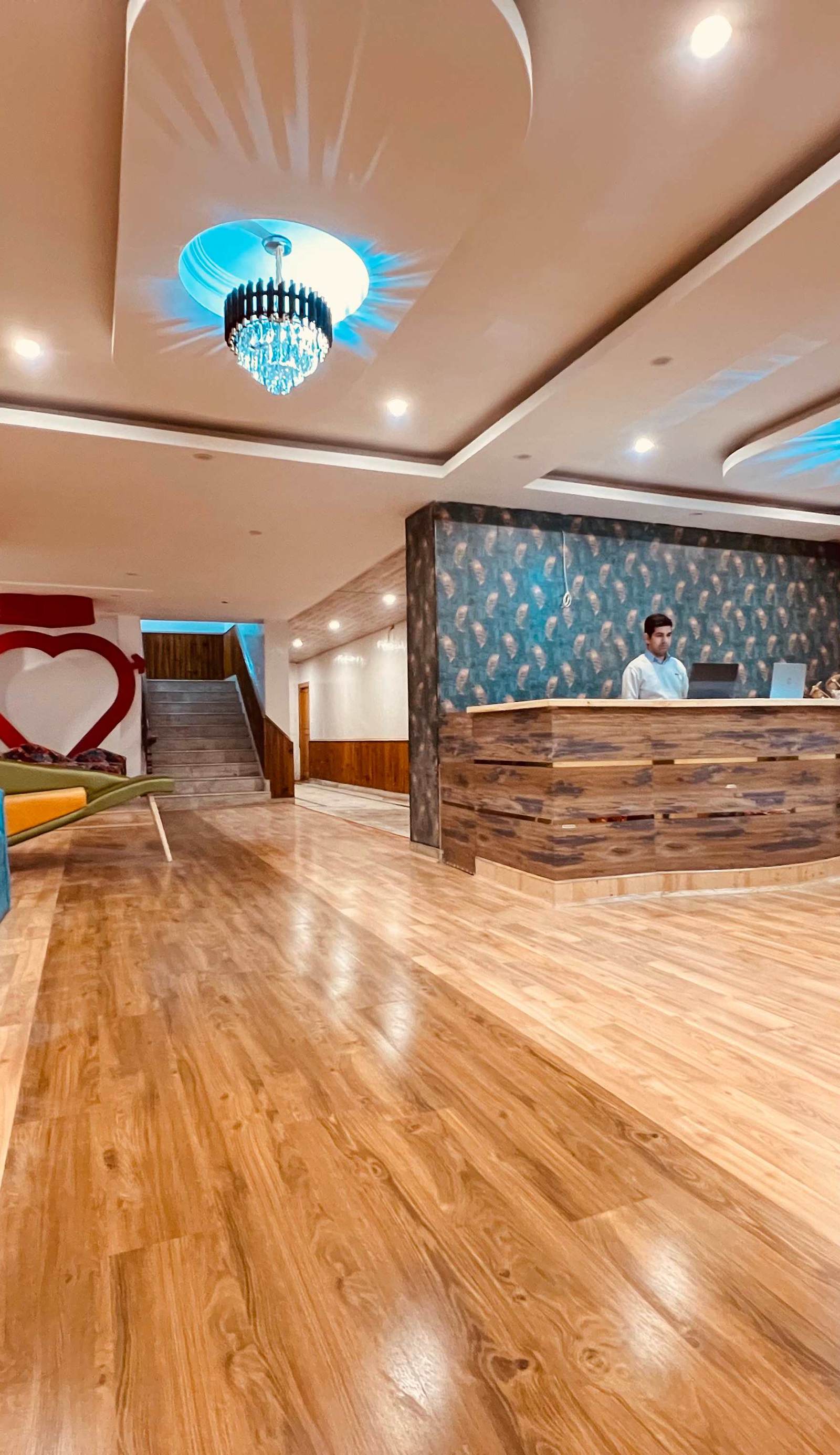 Hill River Resort By West Western