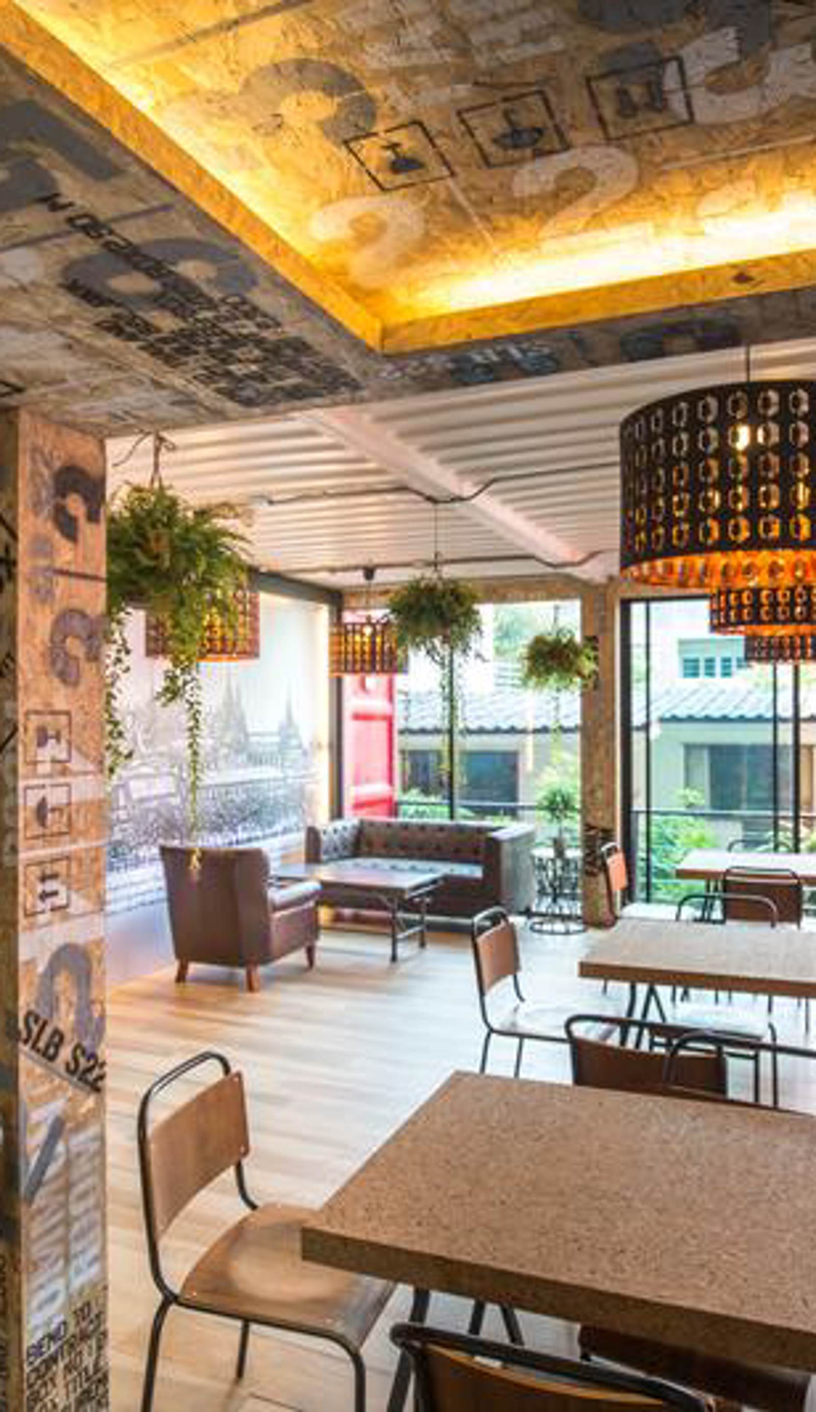 Sleep Box Sukhumvit 22