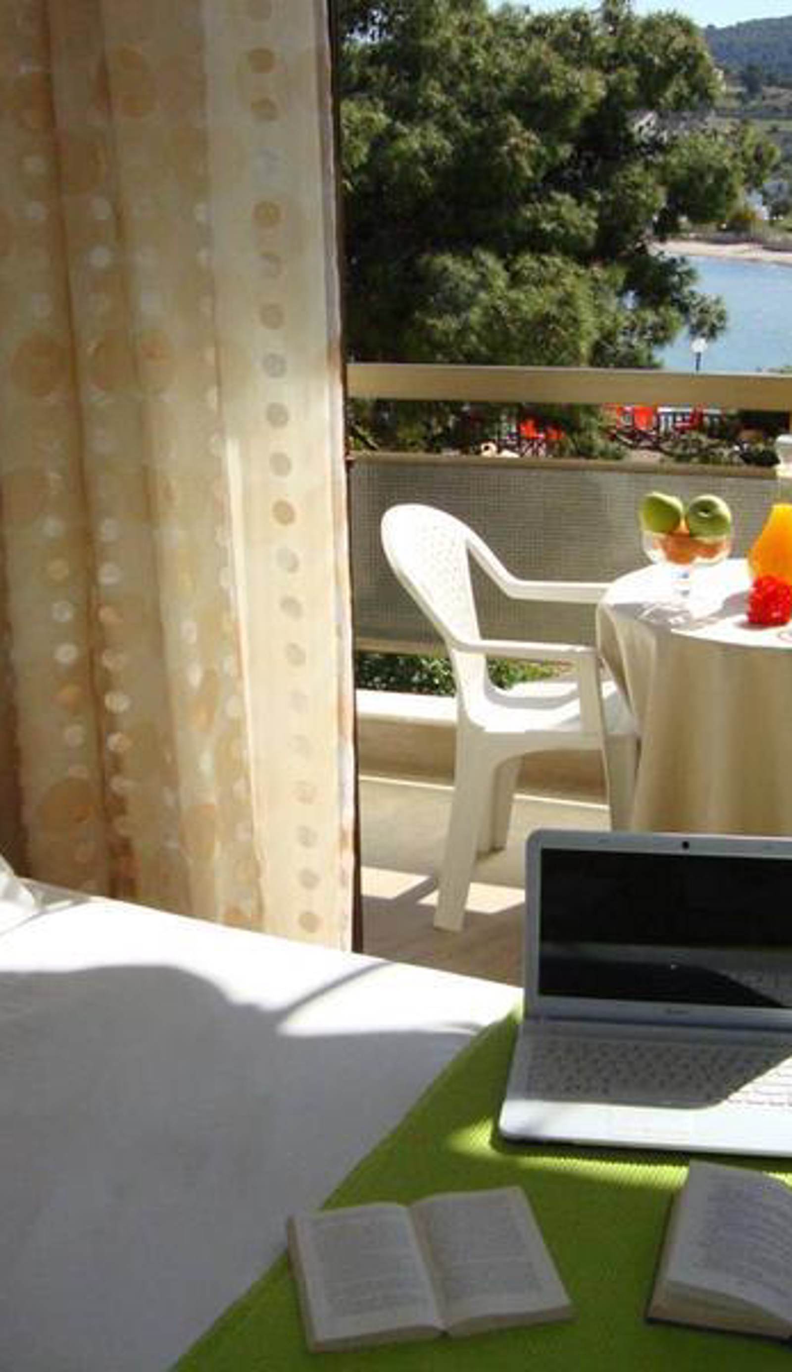 Rachel Hotel