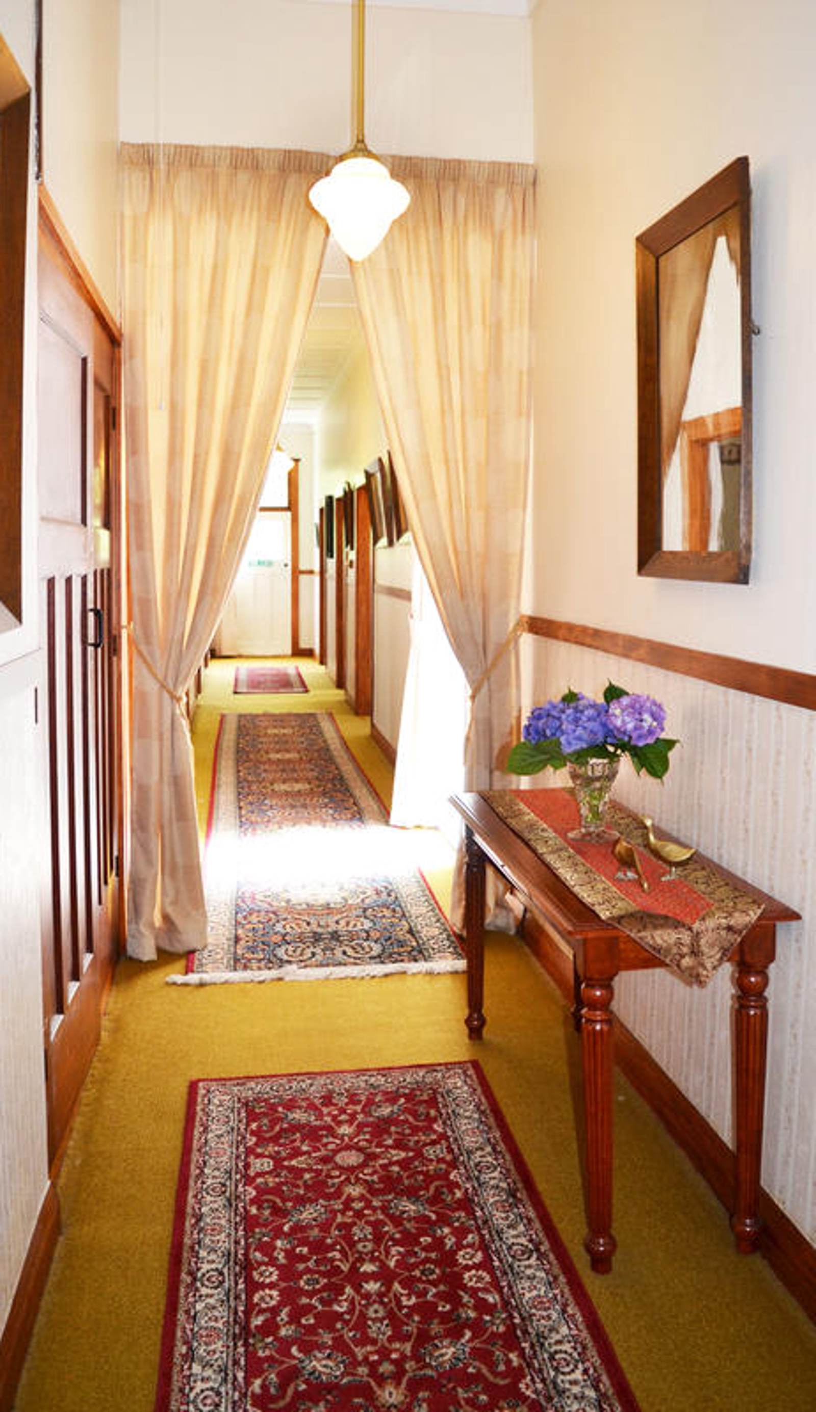 Braemar House B&B and YHA Hostel