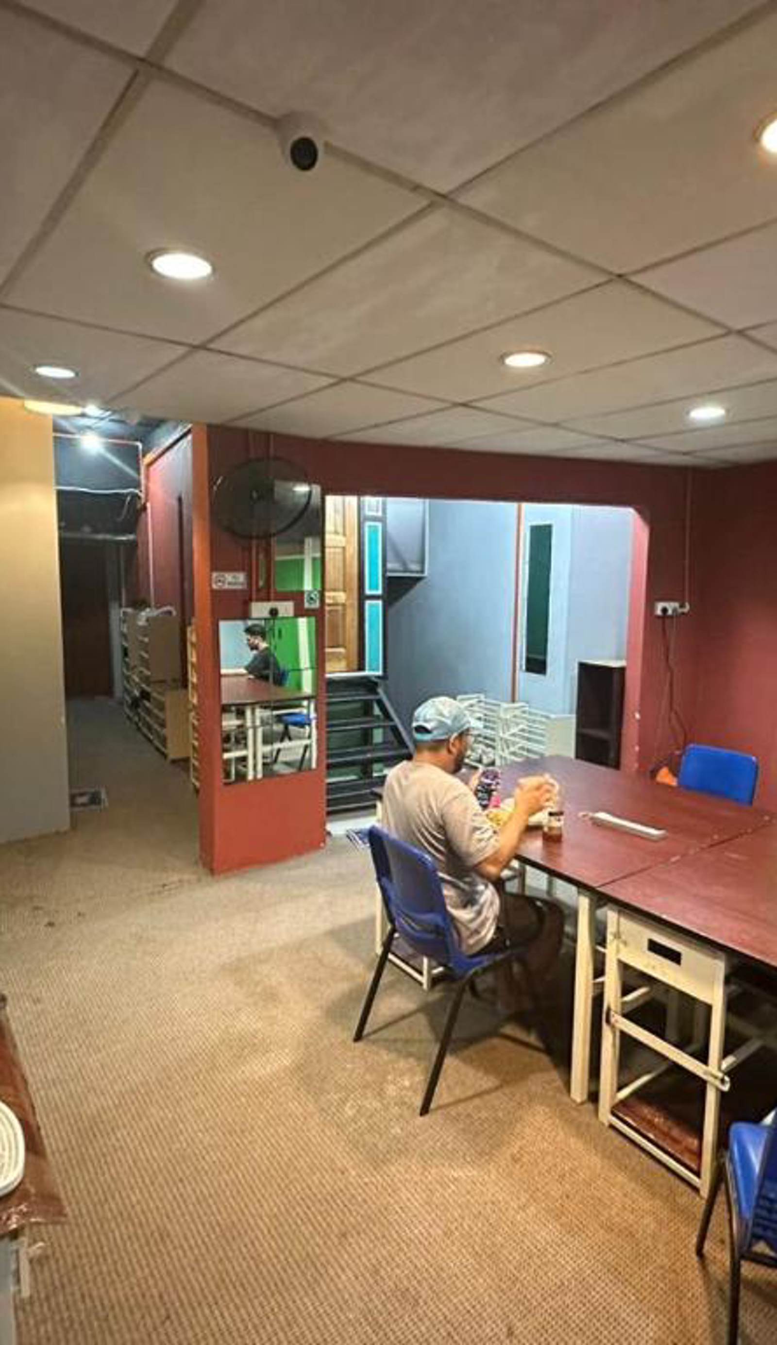 RHV Hostel & Room