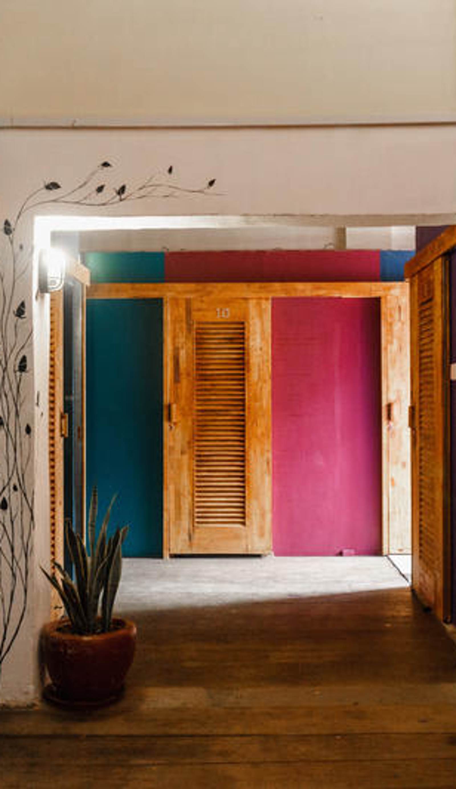 Pomme Hostel Restaurant & Bar
