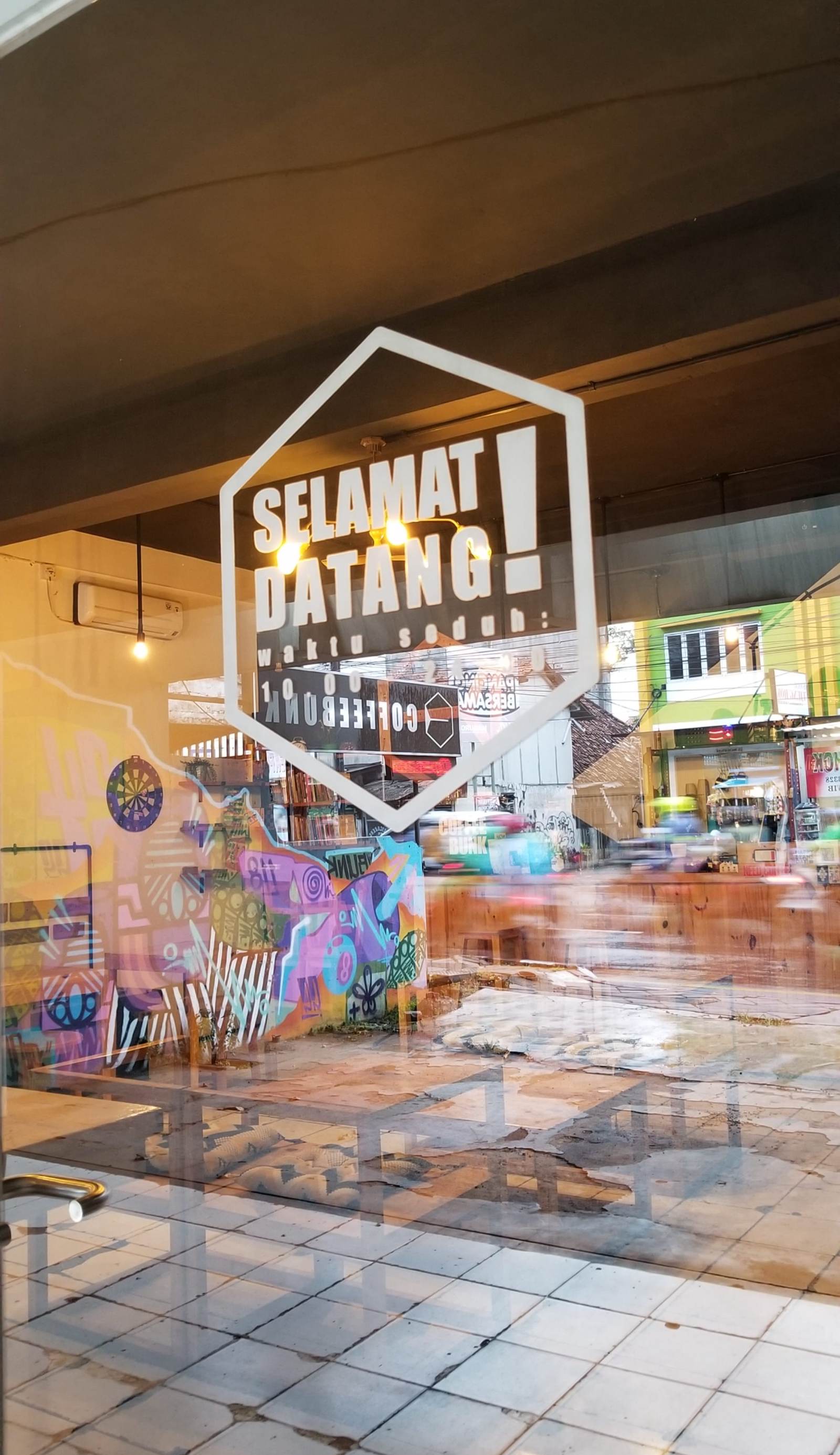COFFEEBUNK Hostel