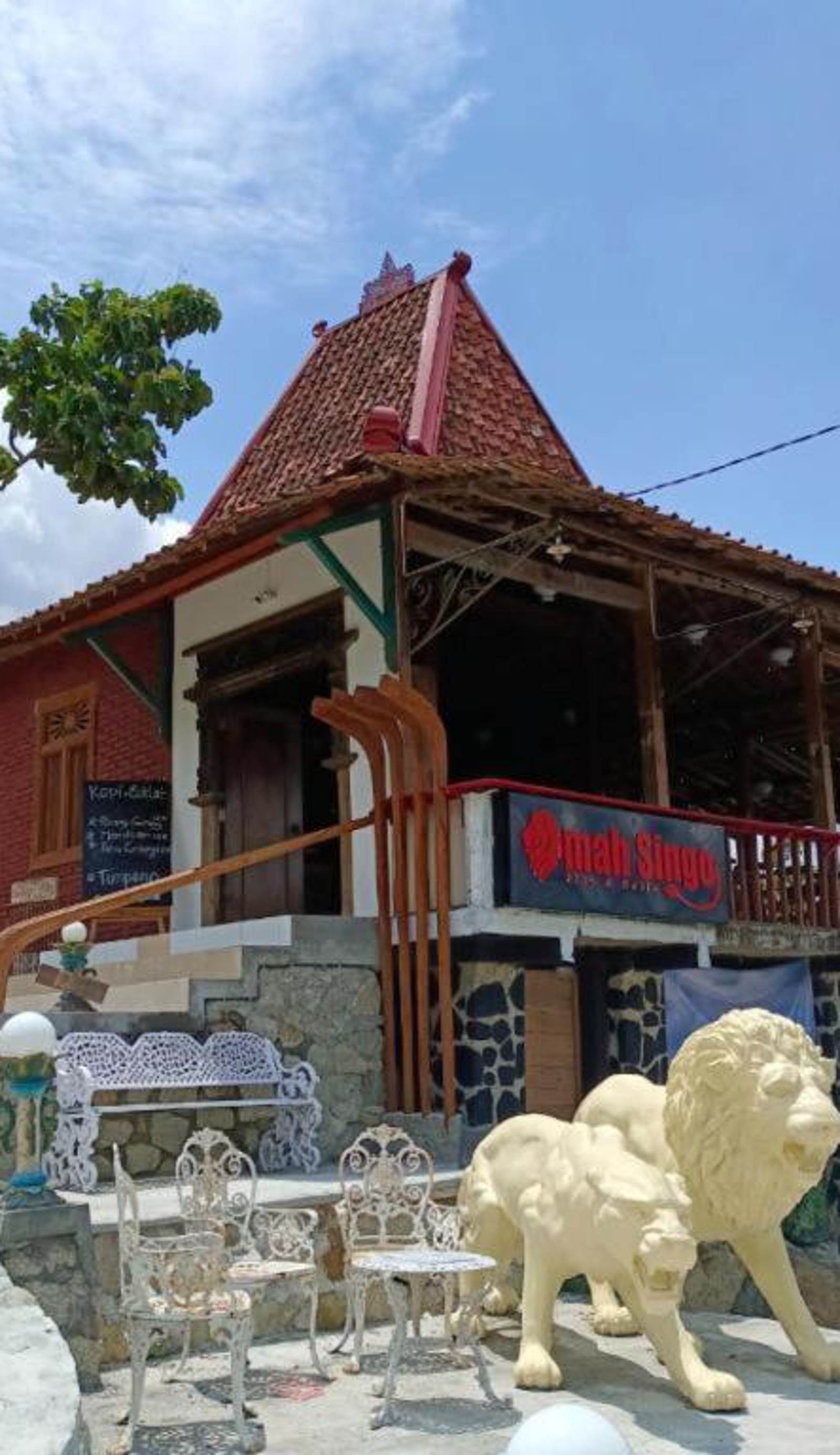 Omah Singo Stay & Resto Yogyakarta