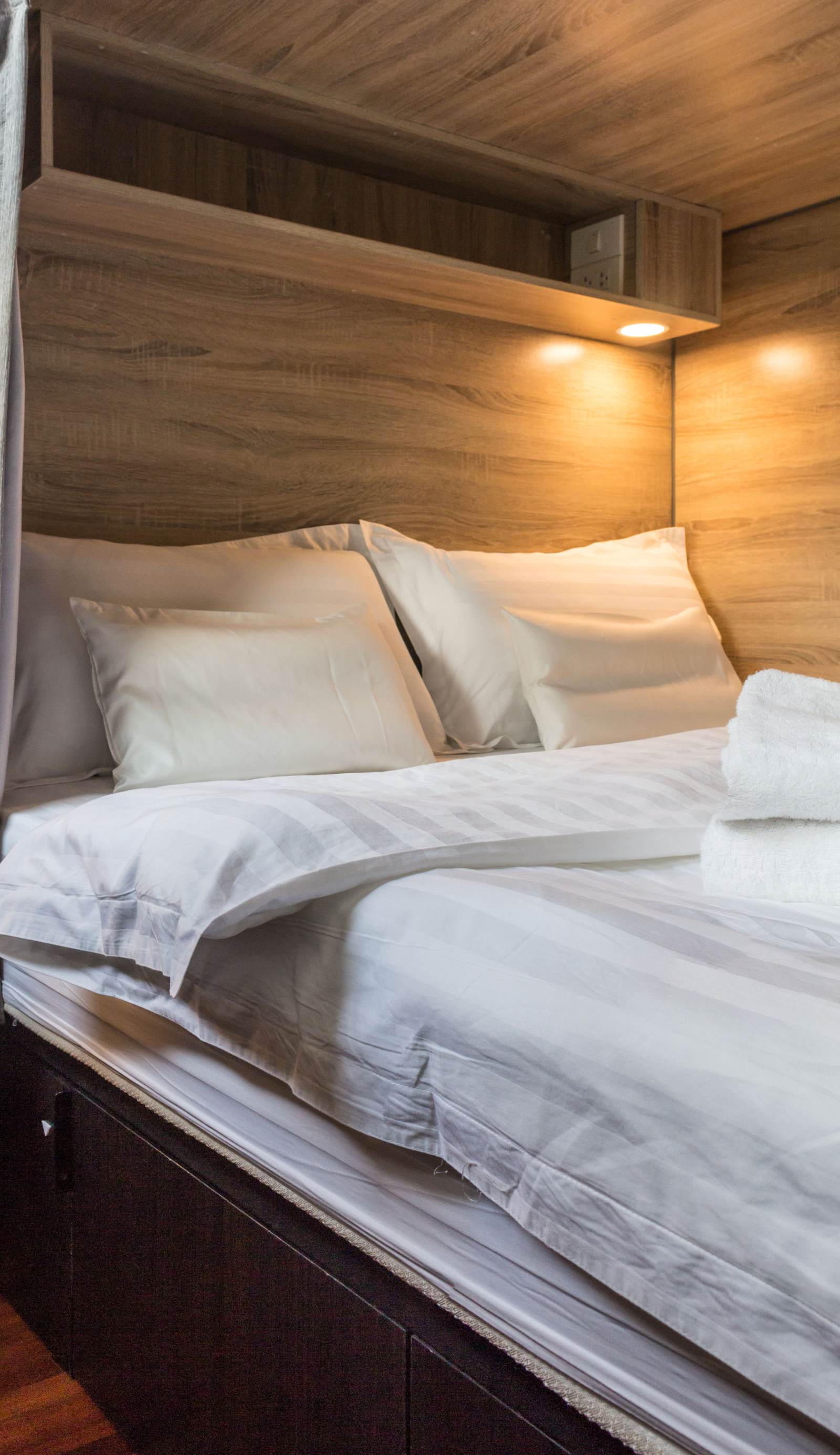 To Bed Poshtel