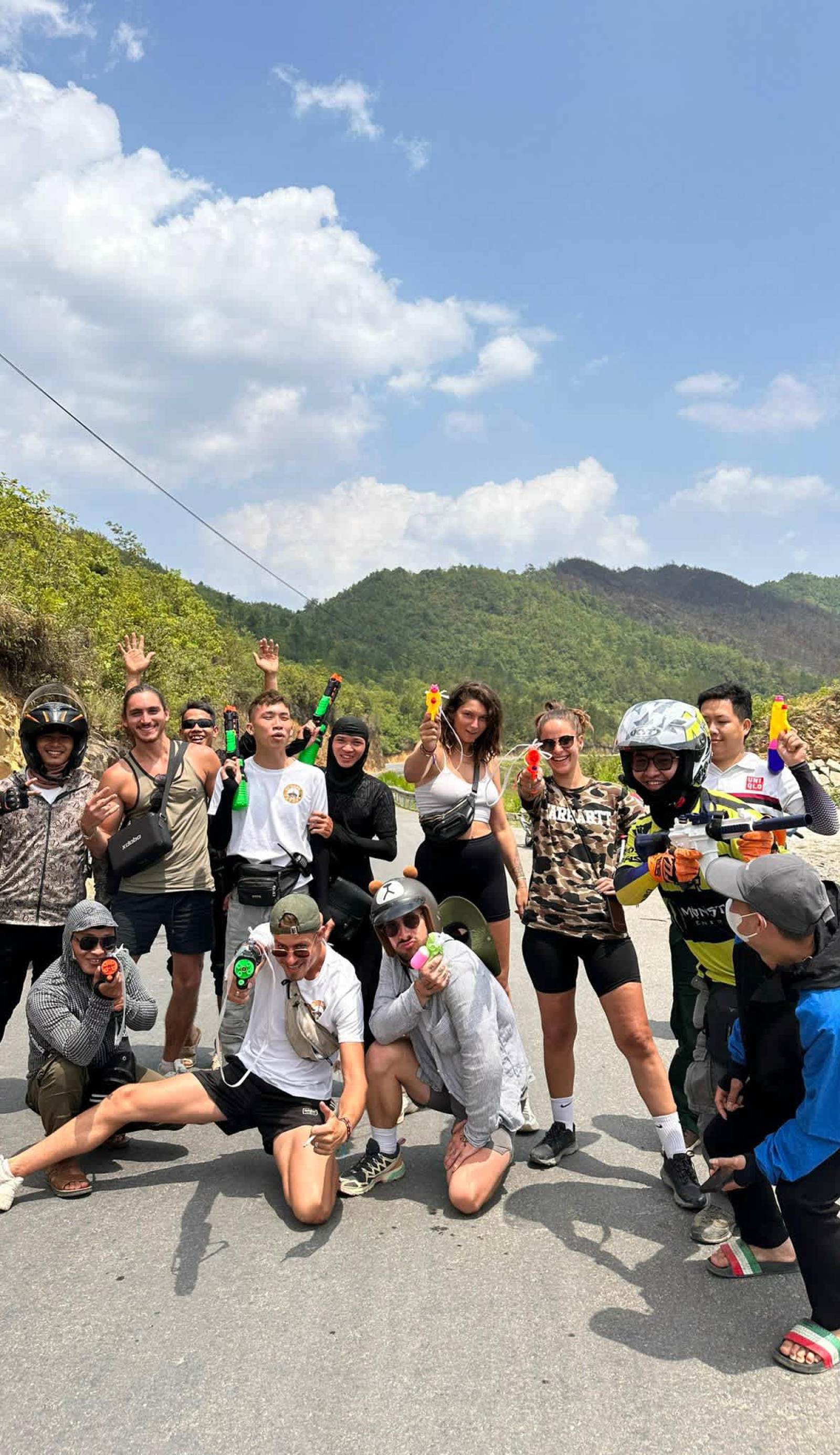 Ha Giang Safari Hostel & Motorbikes