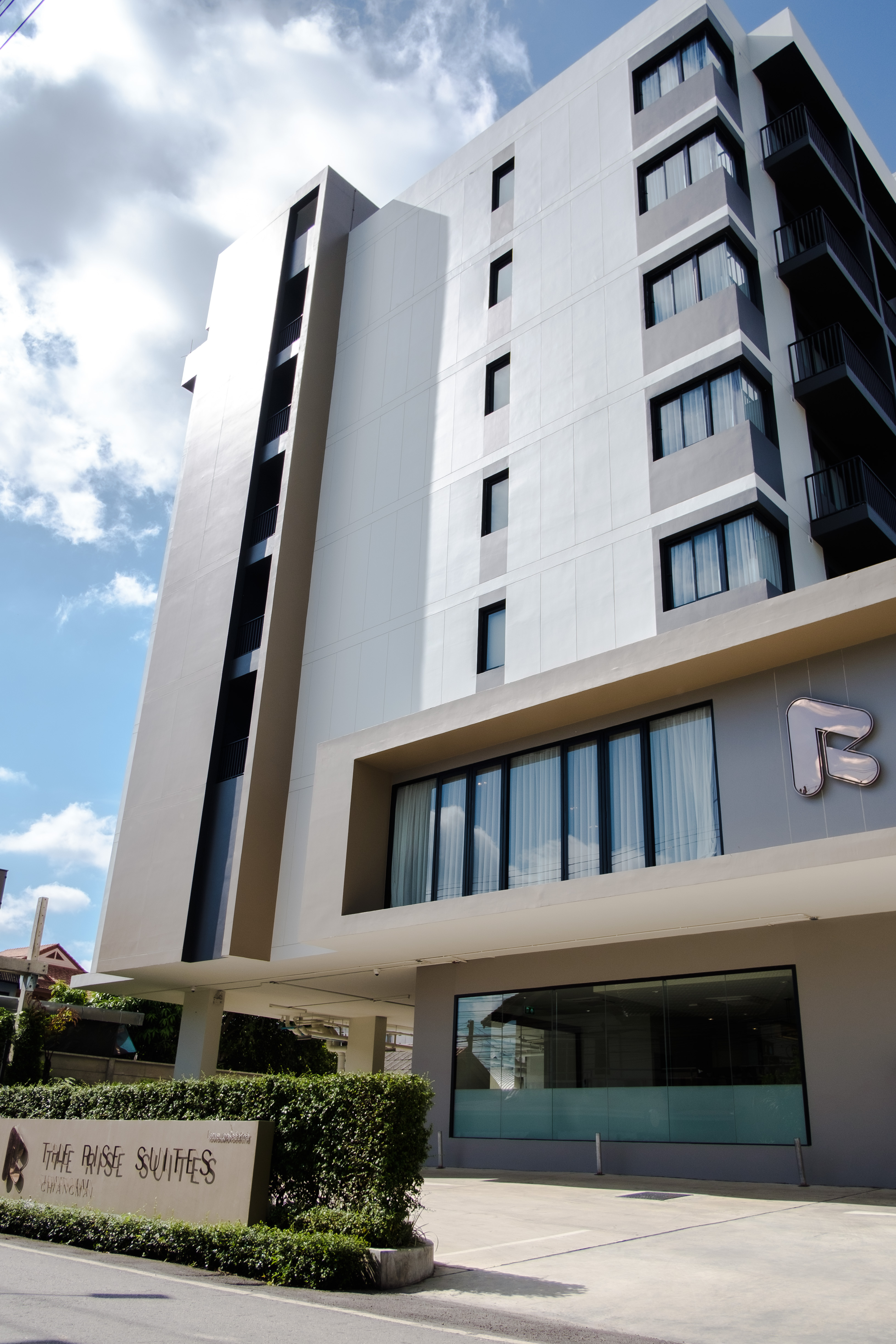 The Rise Suites Hotel Chiang Mai