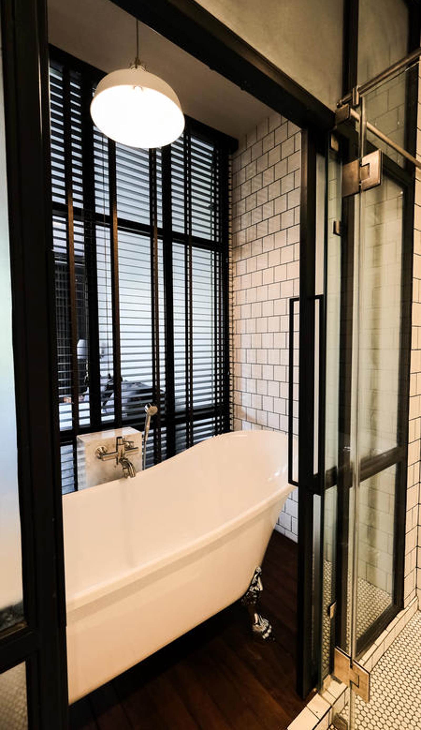 Iron32 Hotel Bar and Bistro