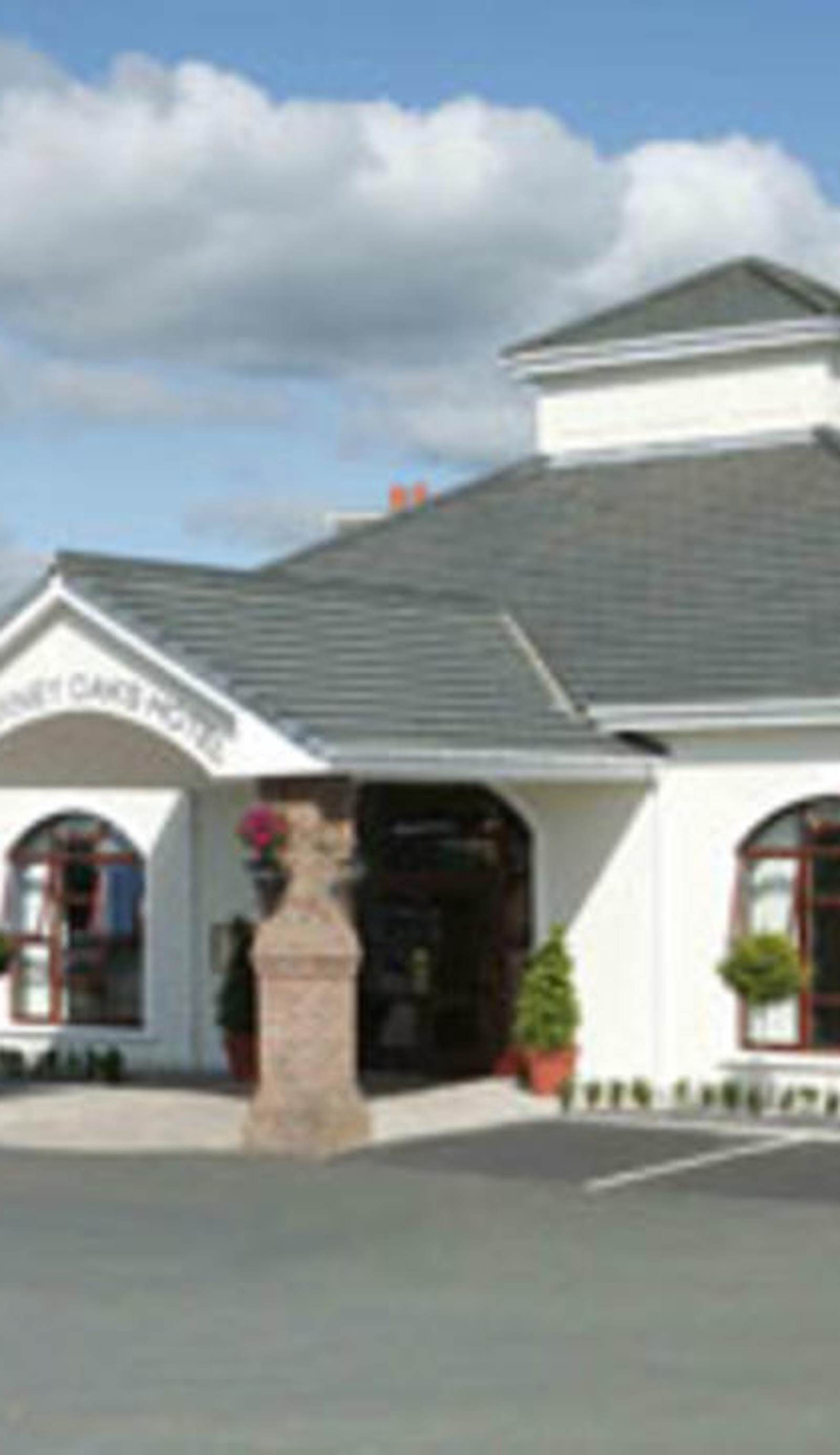 Killarney Oaks Hotel