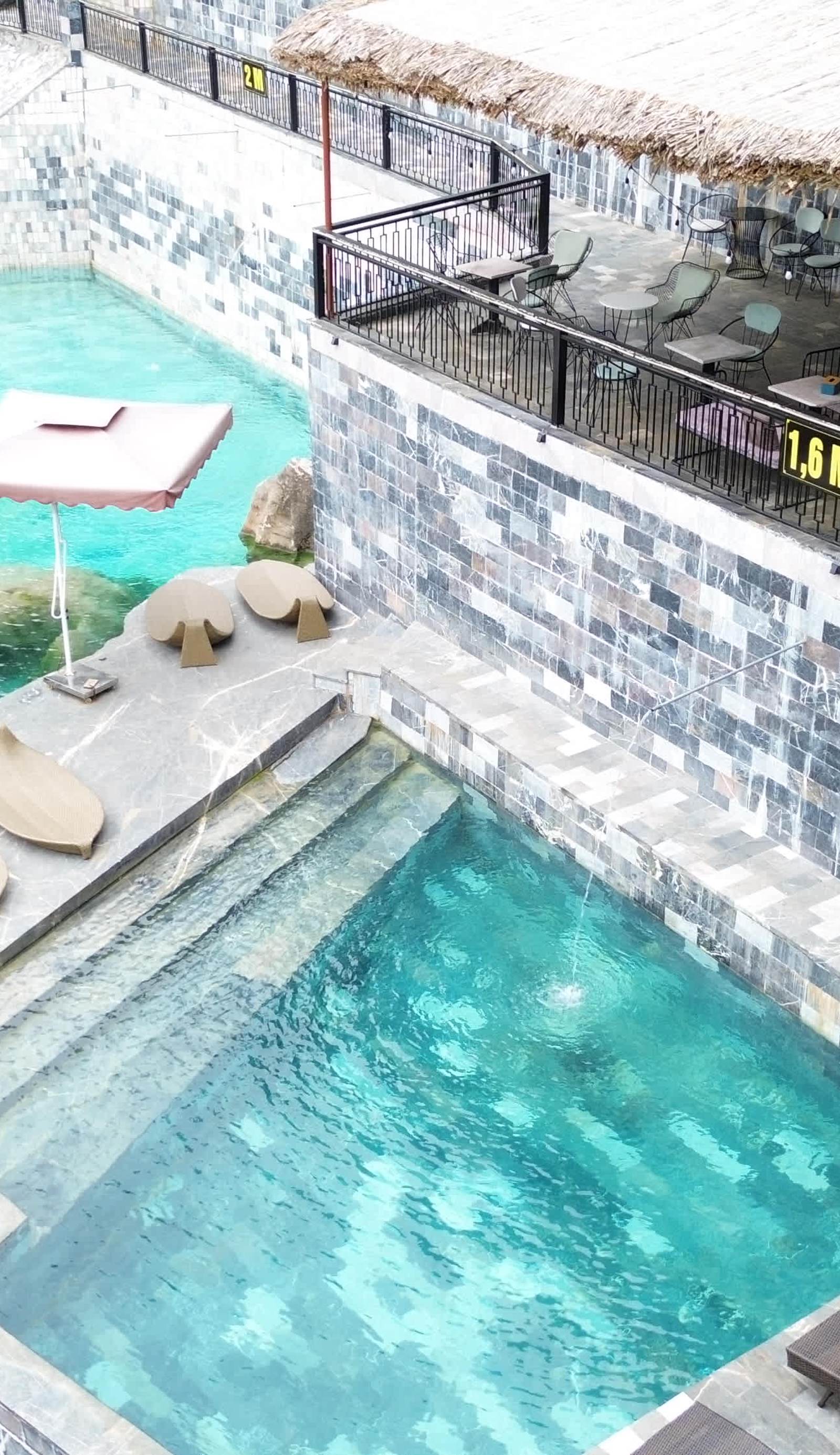 Lotus Premium Lodge