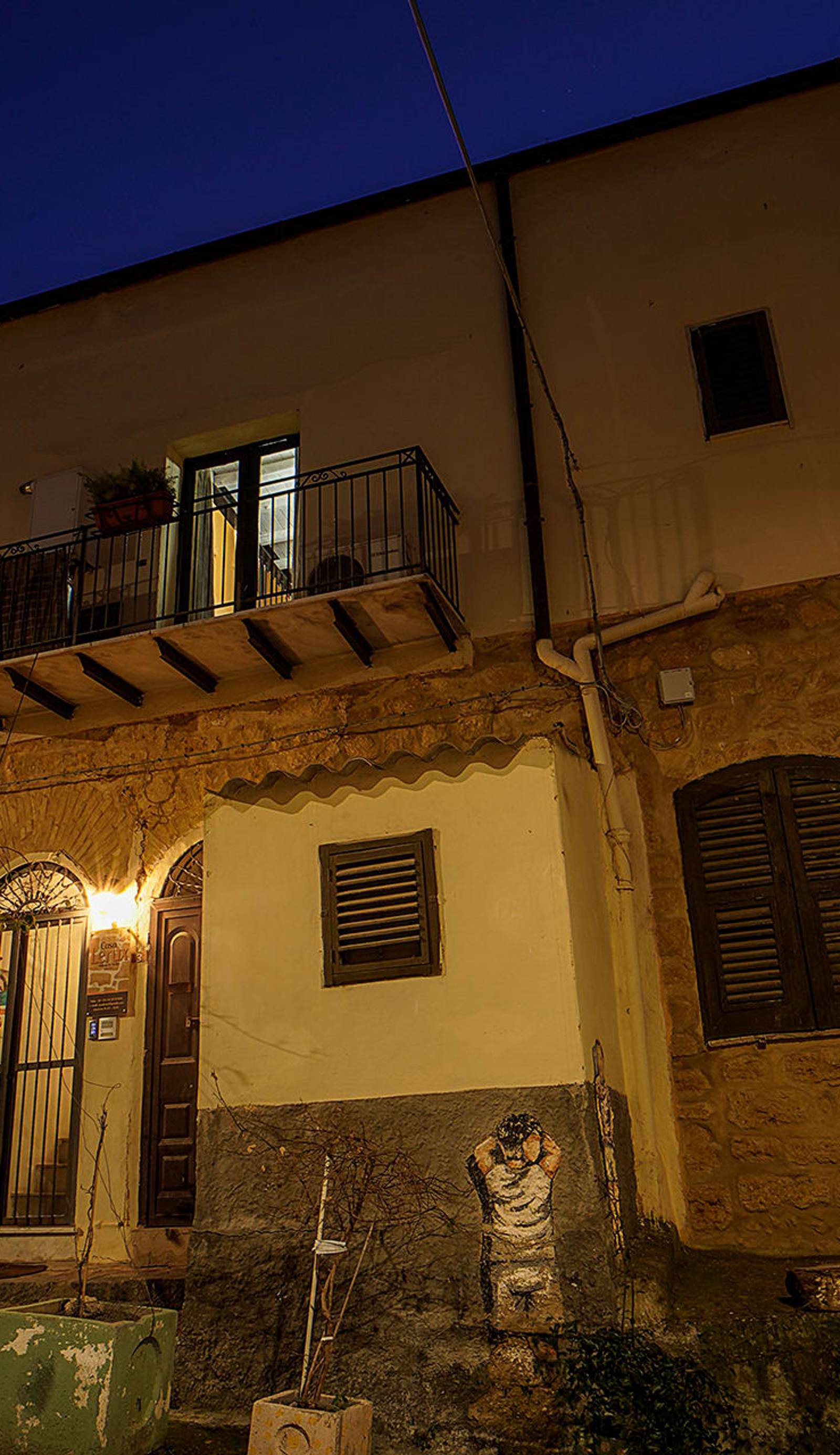 Casa Lerux