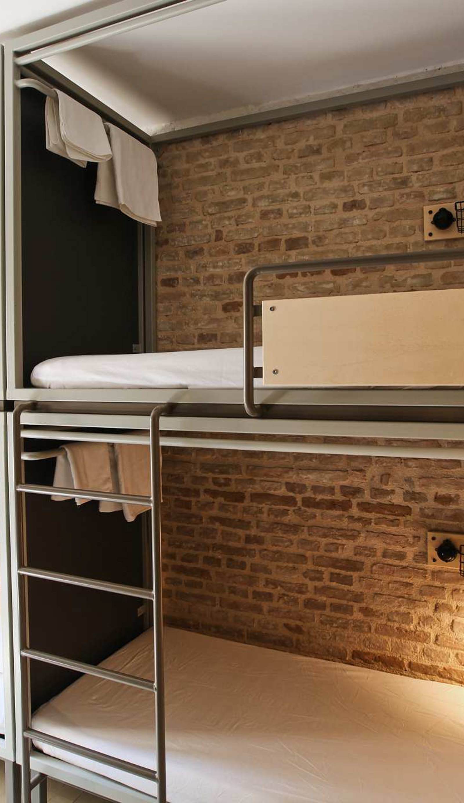 Flaneur Hostel
