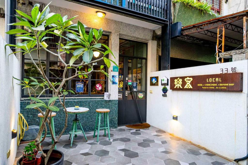 Local Backpacker Hostel