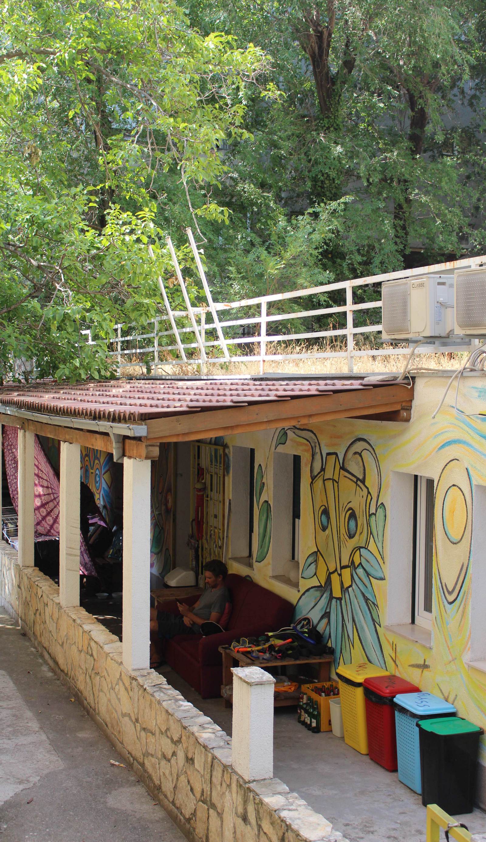 Outlanders Tribe Hostel