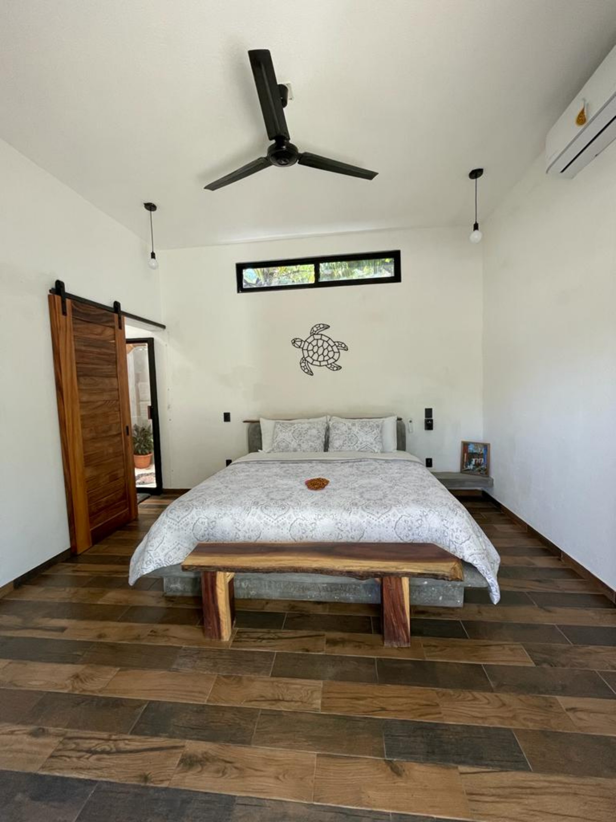 Hostel Flakos