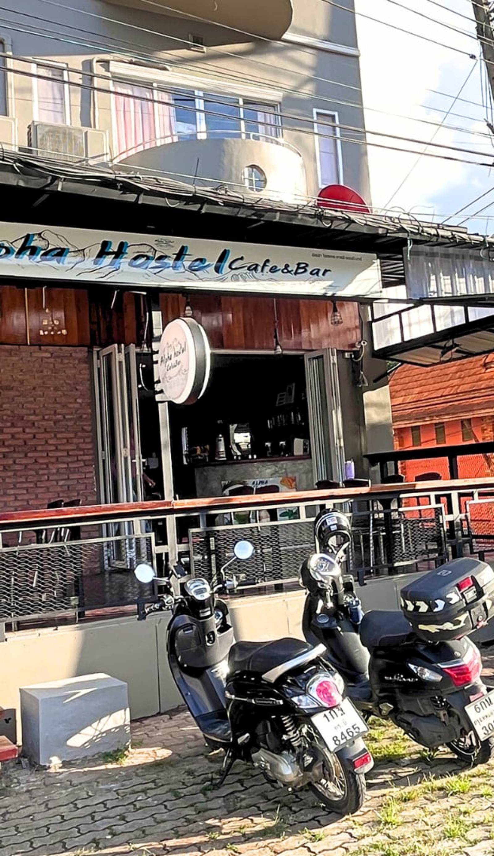 ALPHA Hostel Cafe&Bar